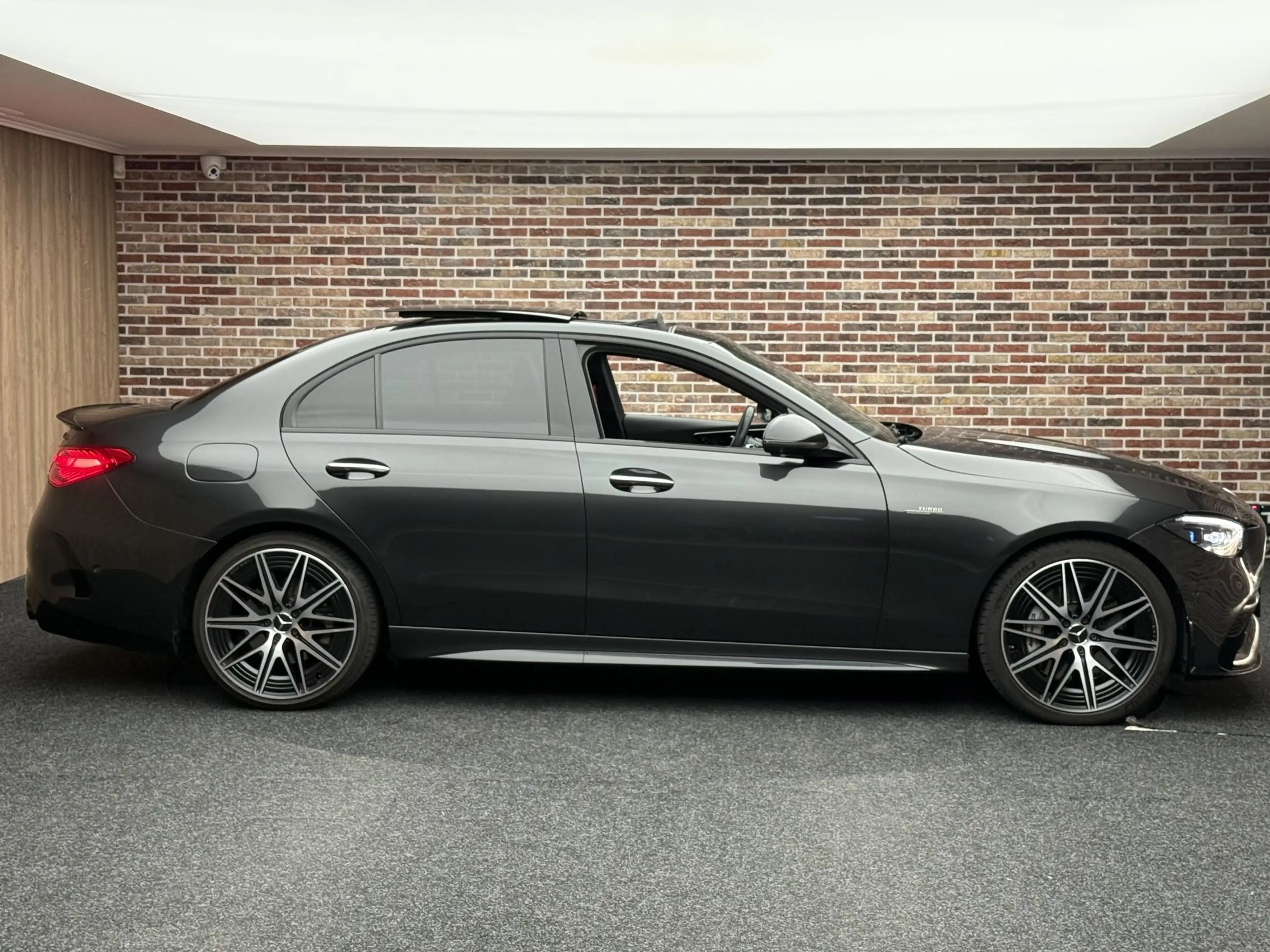 Mercedes-Benz C 43 AMG 4MATIC | Pano | Hud | — photo 4