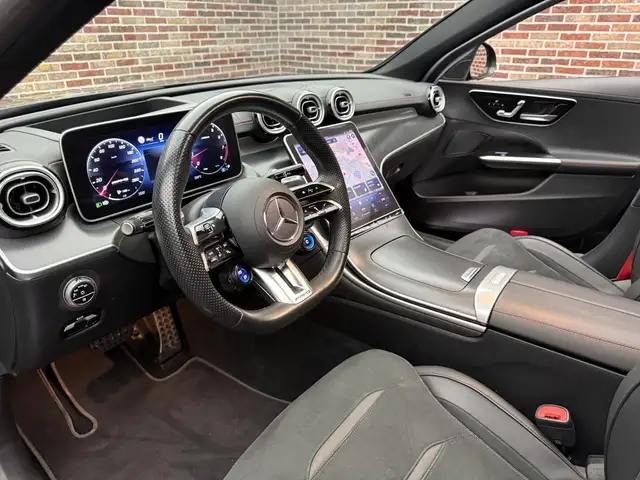 Mercedes-Benz C-Class view 3
