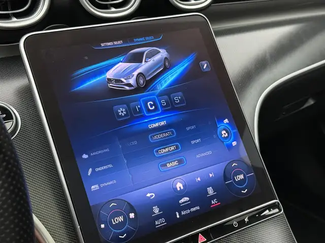 Mercedes-Benz C-Class view 19