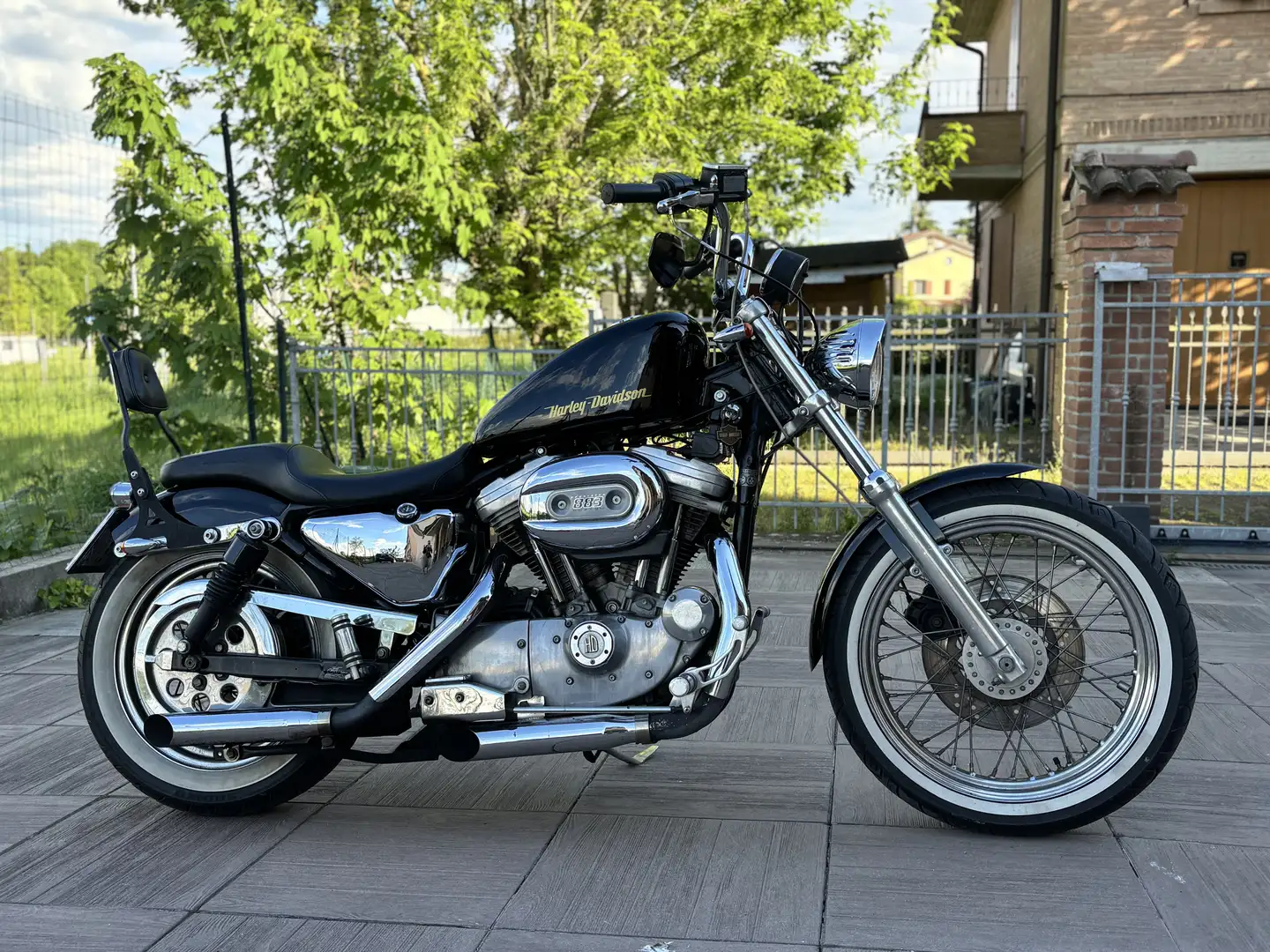 Harley-Davidson Sportster 883 - 1