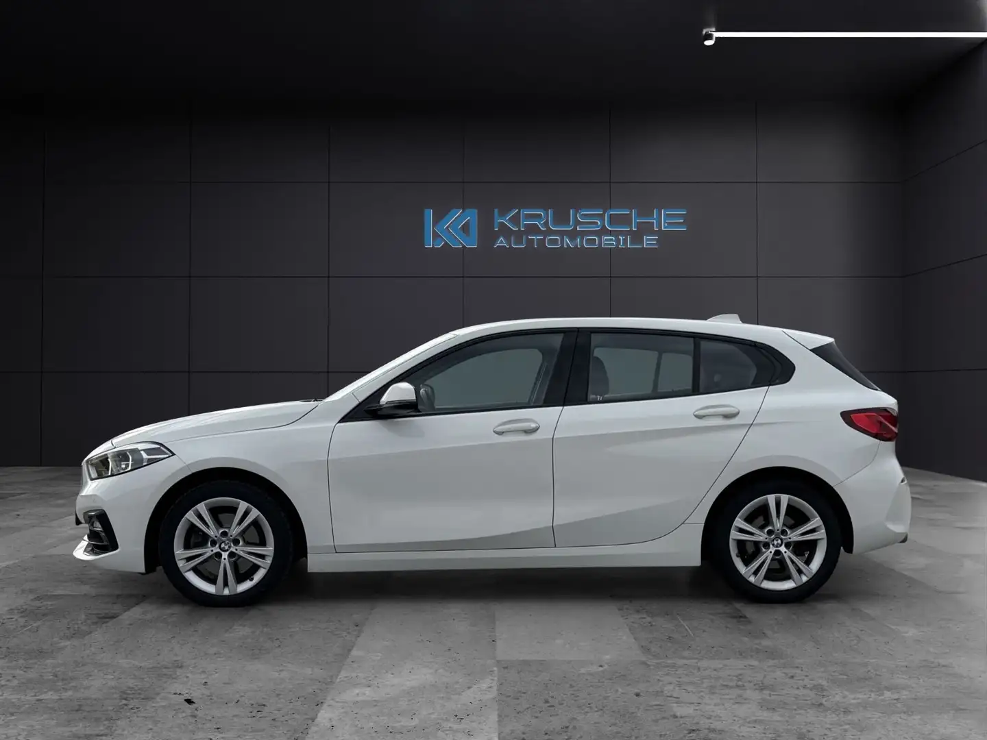 BMW 118 i Sport Line*Autom*NAVI*PDC*LED*Sportsitz Weiß - 2