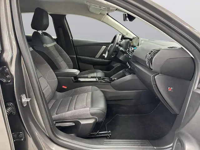 Citroen C4 view 13