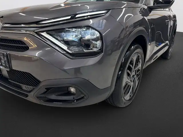 Citroen C4 view 11