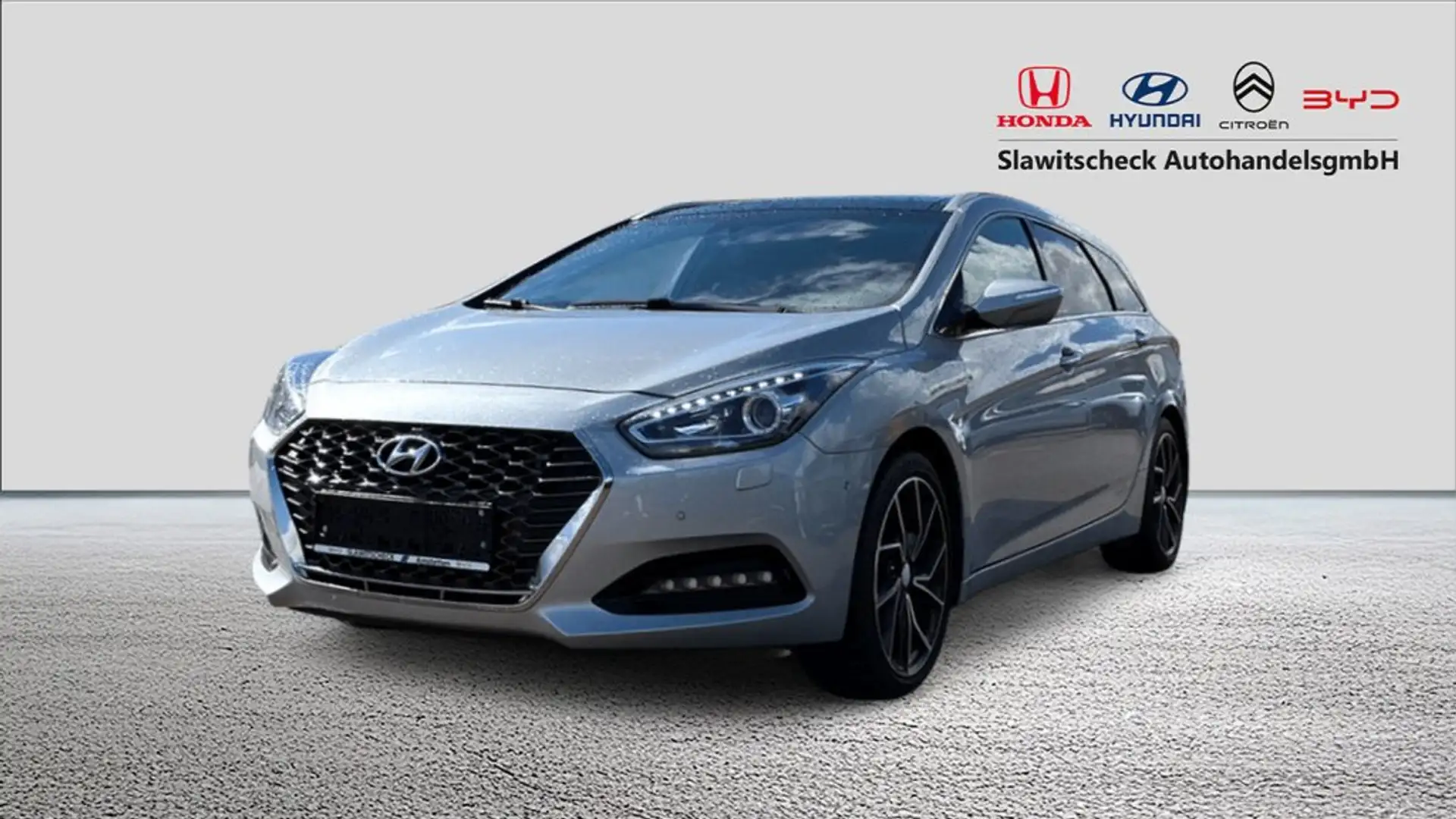 Hyundai i40 1,6 CRDi Level 6 DCT Aut. Silber - 1