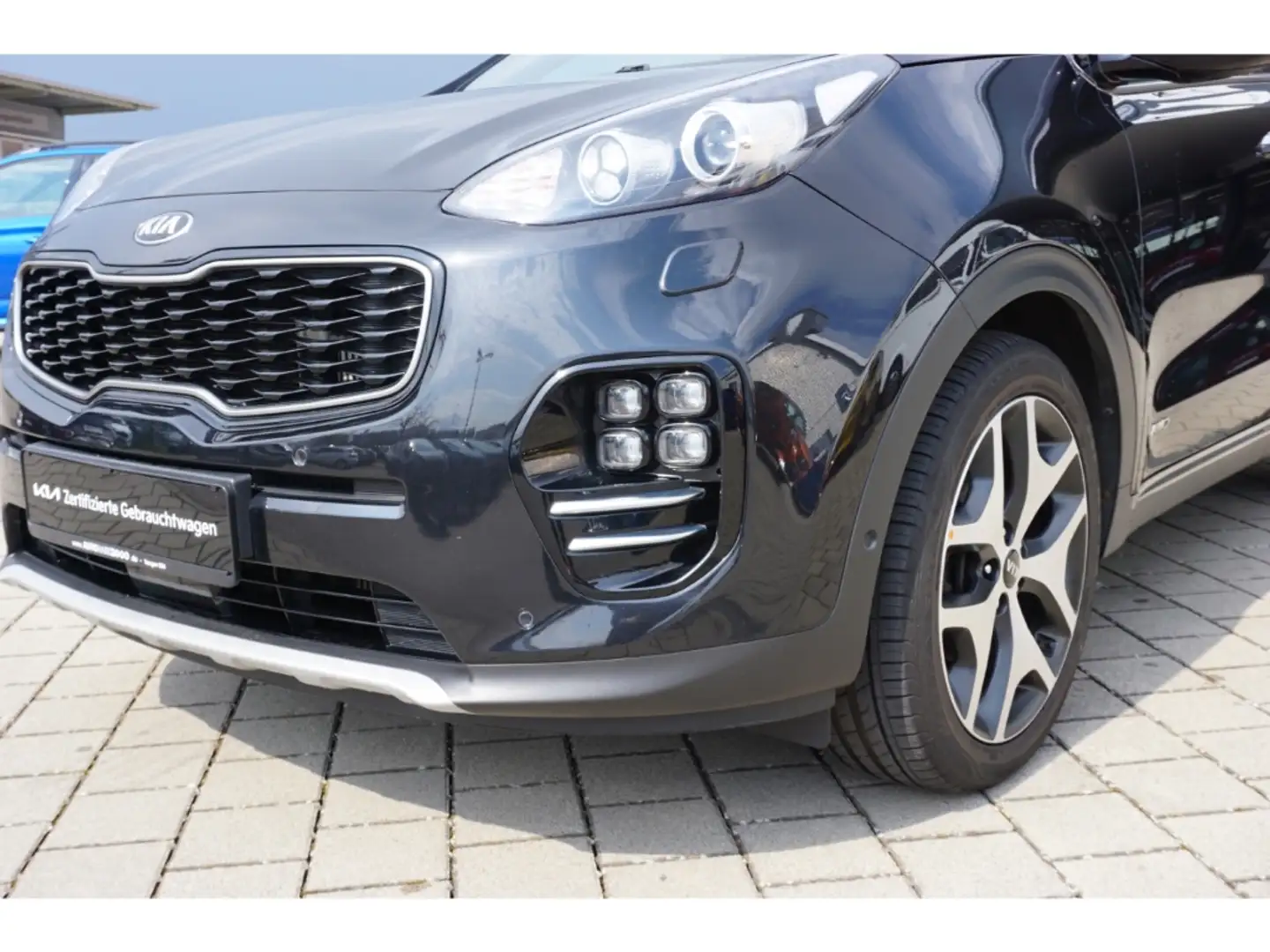 Kia Sportage 2.0 CRDI AWD GT Line Aut. AHK Pano JBL Navi Kamera Schwarz - 2
