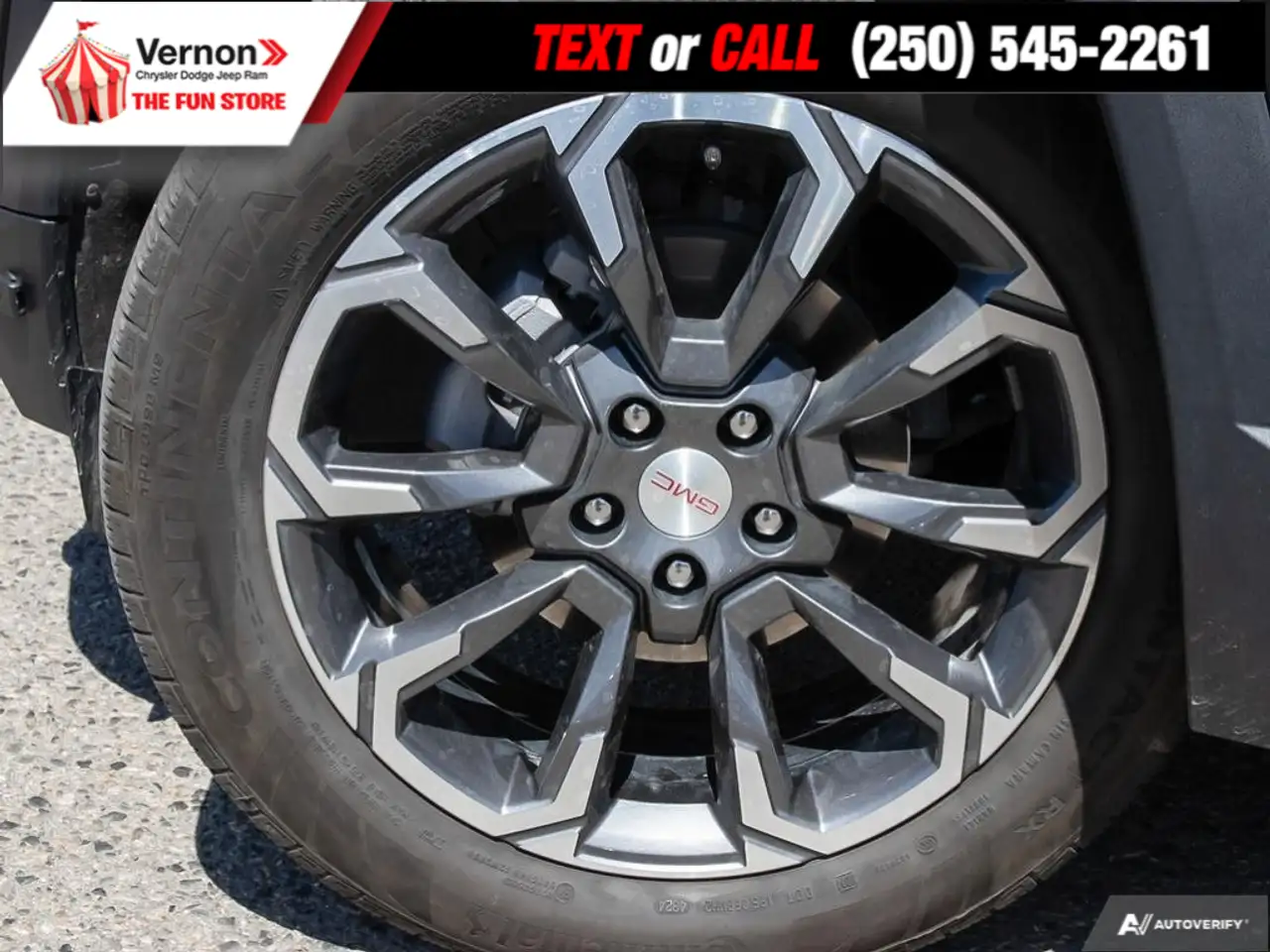 GMC Terrain photo GMC Terrain