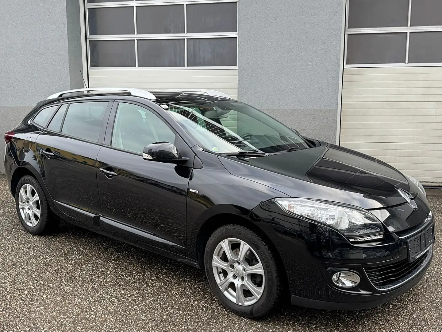 Renault Megane Mégane Grandtour Bose Edition dCi 110 Schwarz - 2