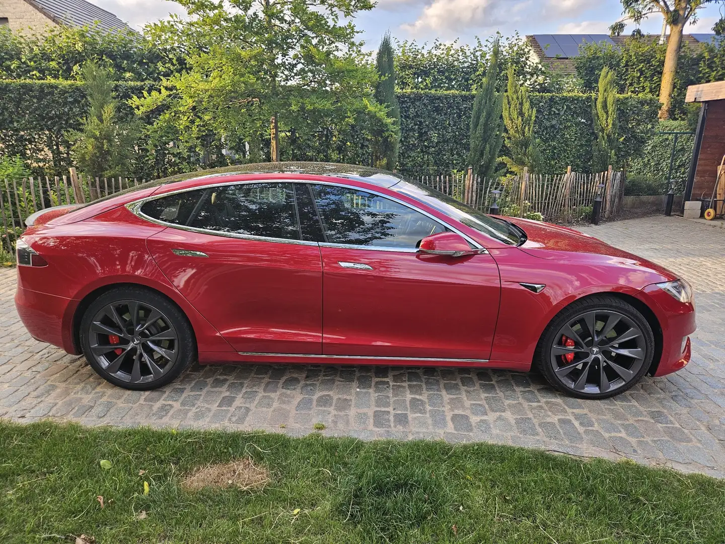 Tesla Model S Performance Ludicrous Červená - 1
