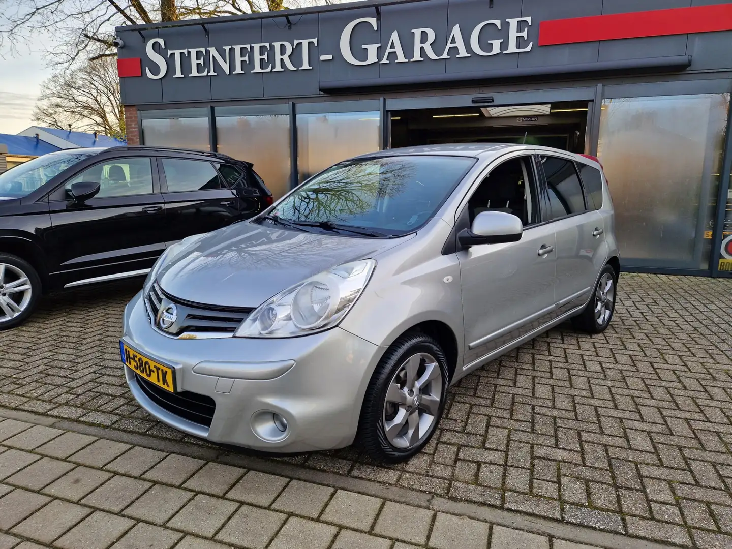 Nissan Note 1.4 Connect Edition siva - 1