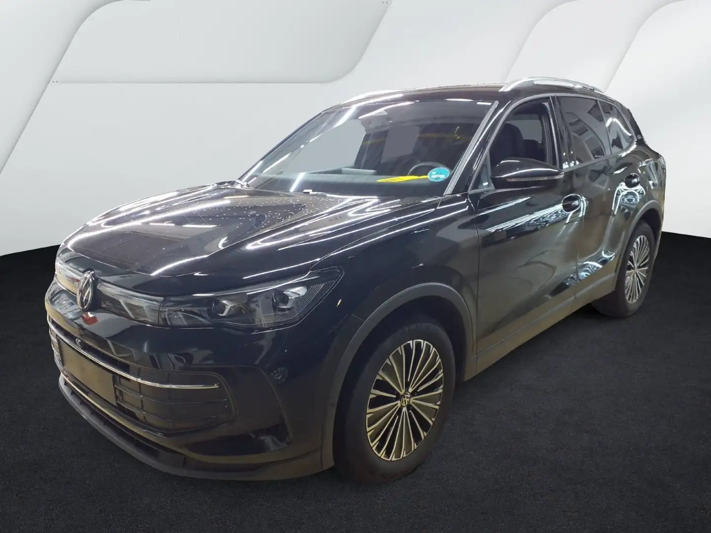 Volkswagen Tiguan 1.5 eTSI DSG Goal AHK 360° Matrix Navi Schwarz - 2