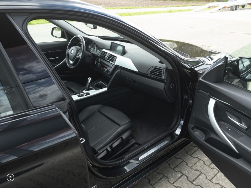 BMW 335 335i GT â Pano, Sportst. Radar etc — photo 22