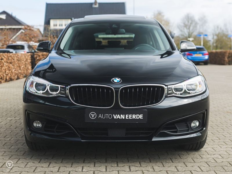 BMW 335 335i GT â Pano, Sportst. Radar etc — photo 9