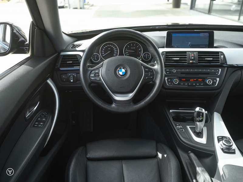 BMW 335 335i GT â Pano, Sportst. Radar etc — photo 6