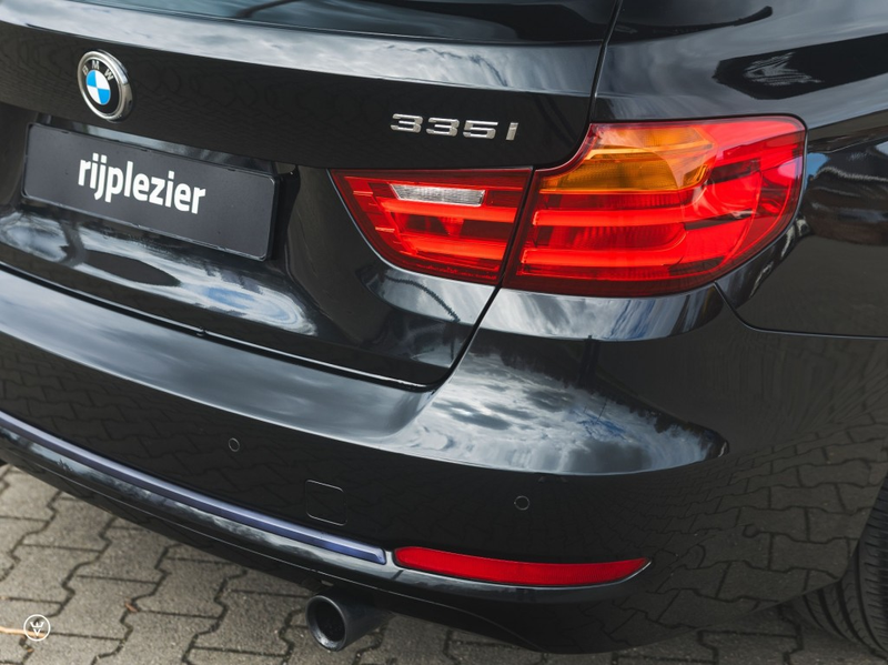 BMW 335 335i GT â Pano, Sportst. Radar etc — photo 13