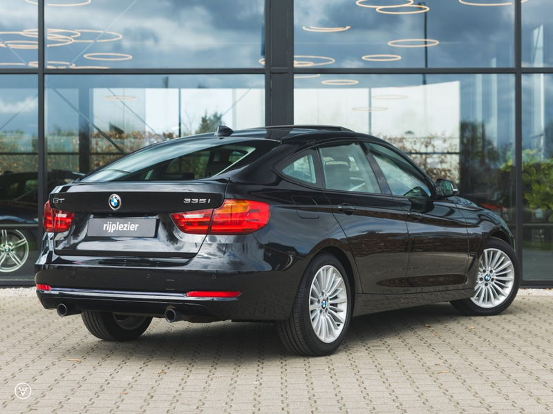 BMW 335 335i GT â Pano, Sportst. Radar etc — photo 4