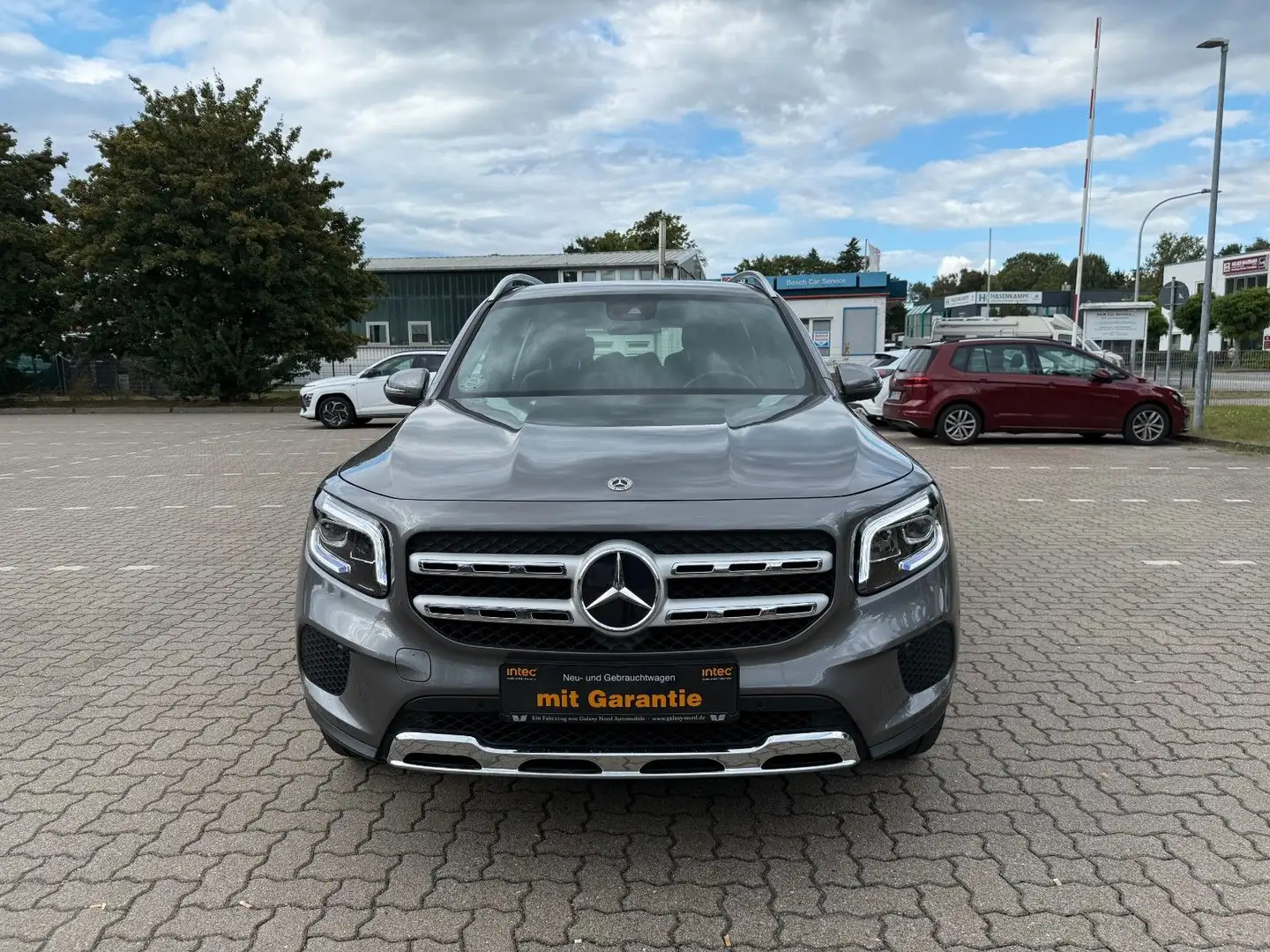 Mercedes-Benz GLB 220 d Anhängerk. Navi voll Service R.Kamera Grau - 2