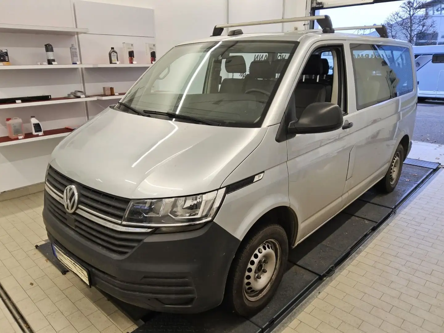 Volkswagen T6.1 Kombi 2.0 TDI L1H1*ParkPilot*AHK*DAB+* Silber - 2