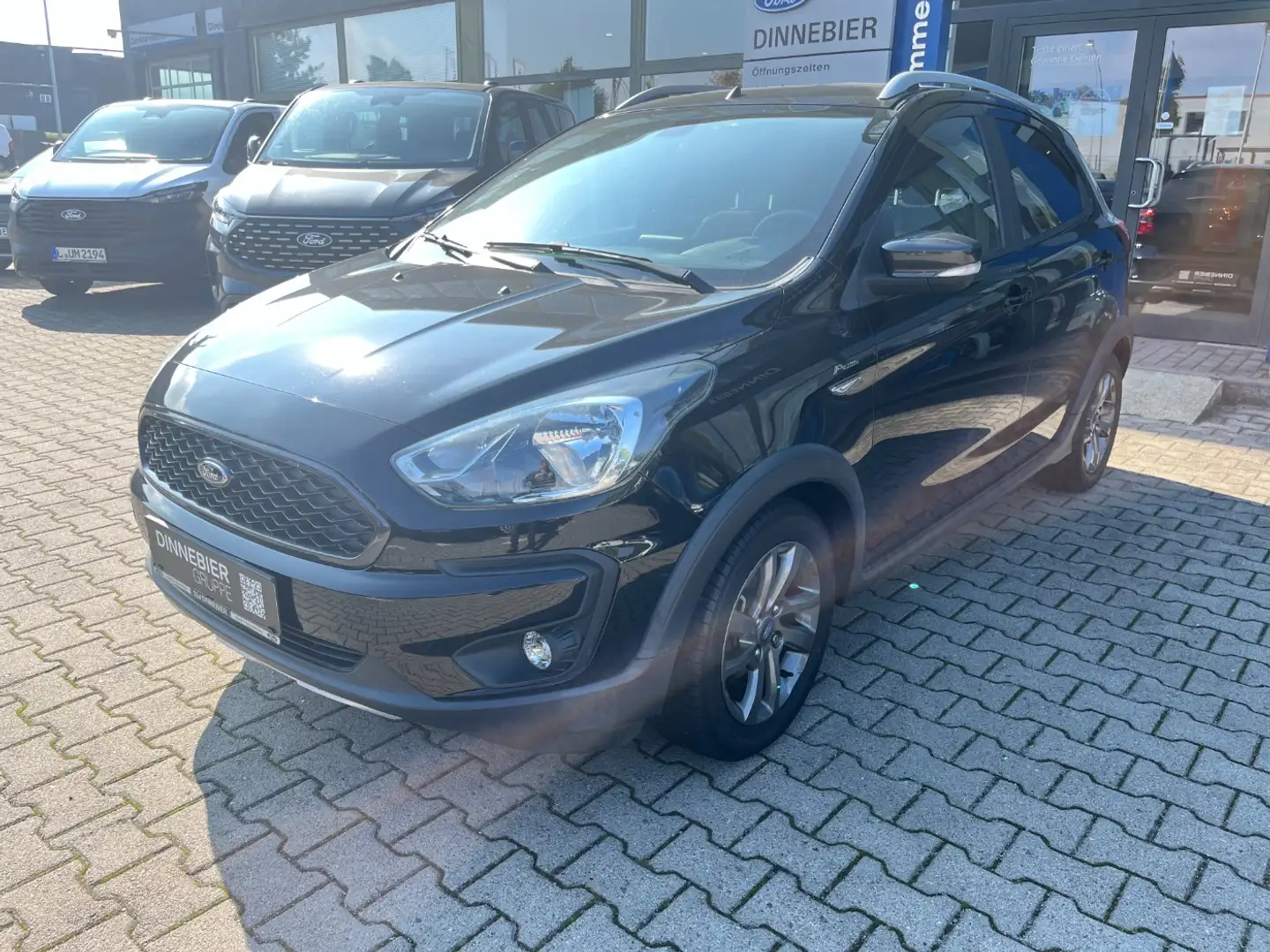 Ford Ka/Ka+ Ka+ Active 1.2 Tempomat+Klima+Winterpaket Schwarz - 2