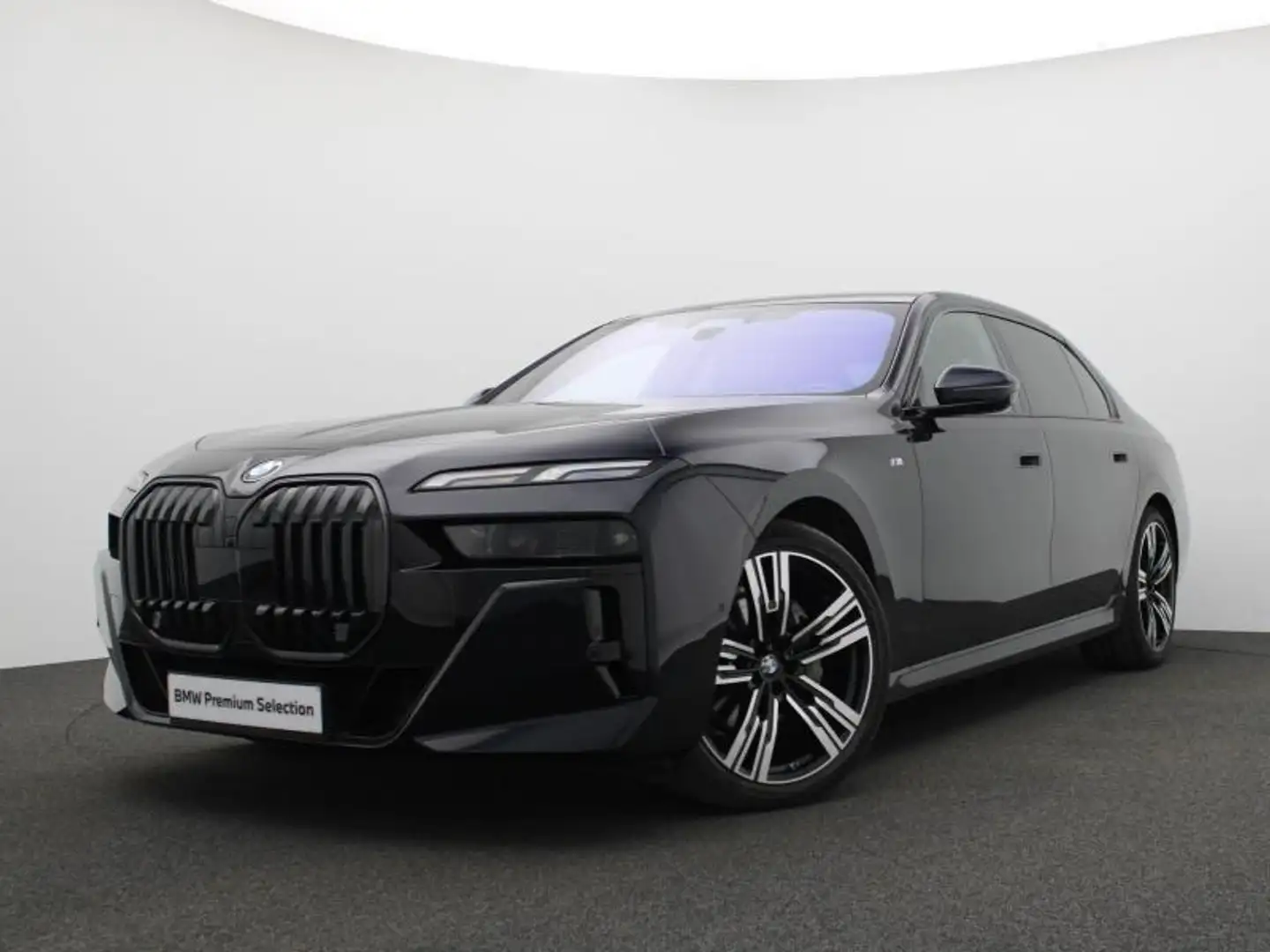 BMW 740 M SPORT - SKY LOUNGE - ICONIC Noir - 1