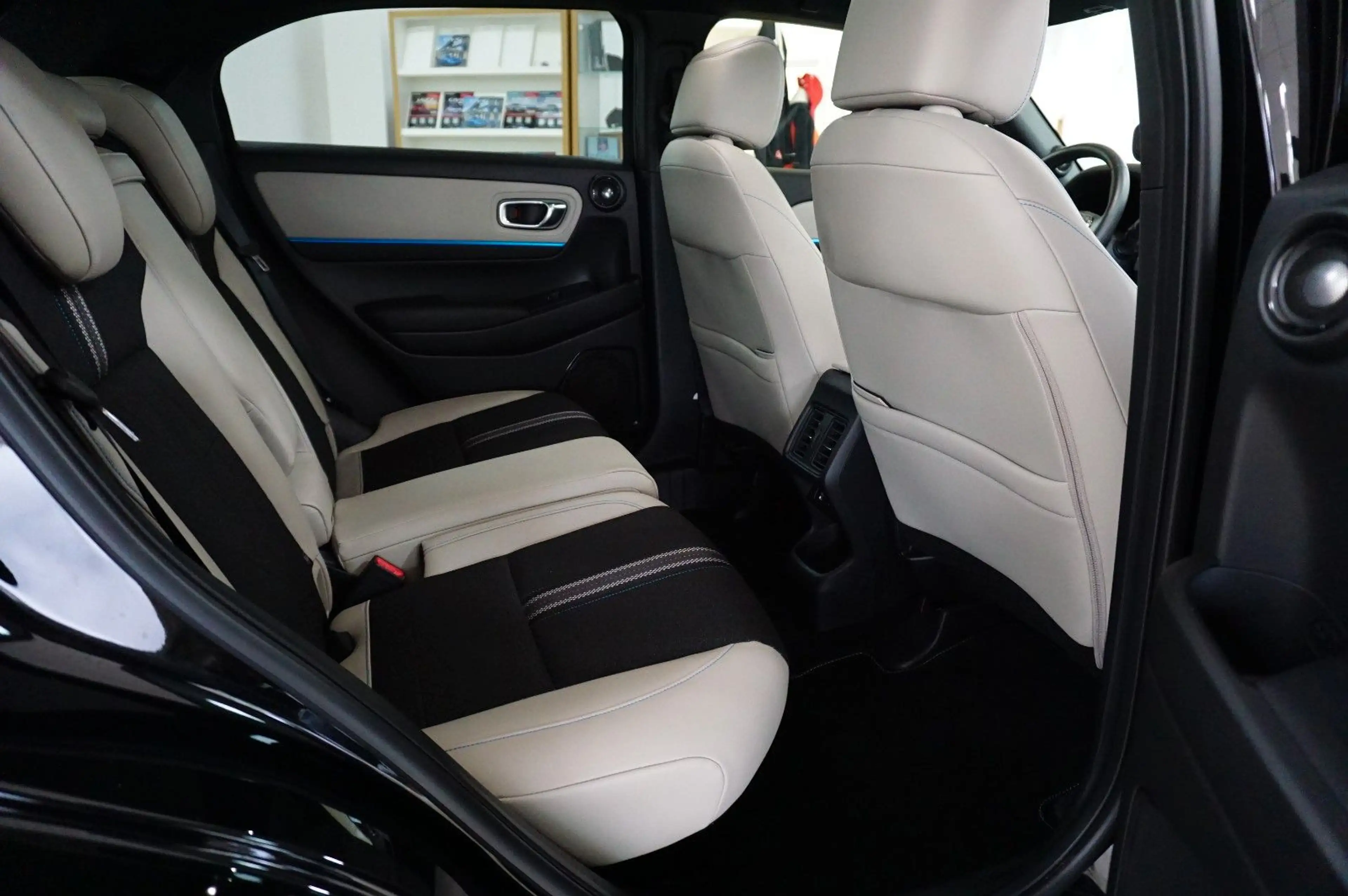 Honda HR-V Advance Style Plus * 9.000 km * PANO — photo 3