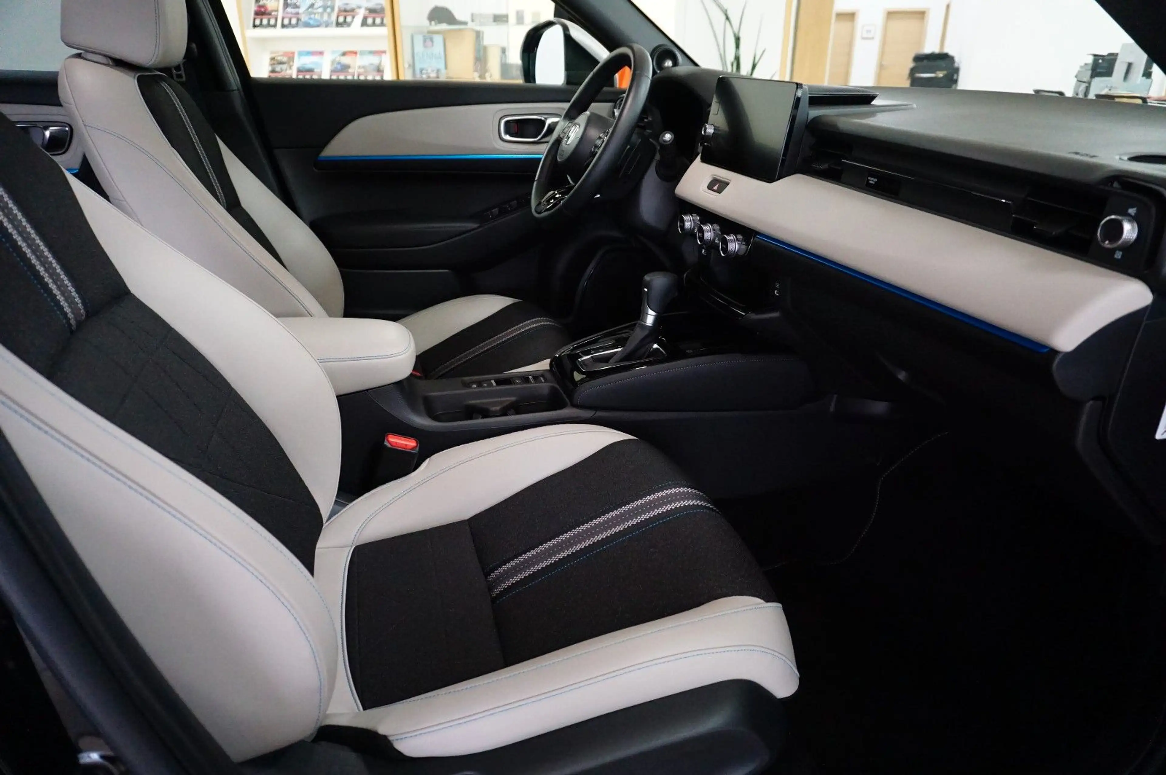 Honda HR-V Advance Style Plus * 9.000 km * PANO — photo 4