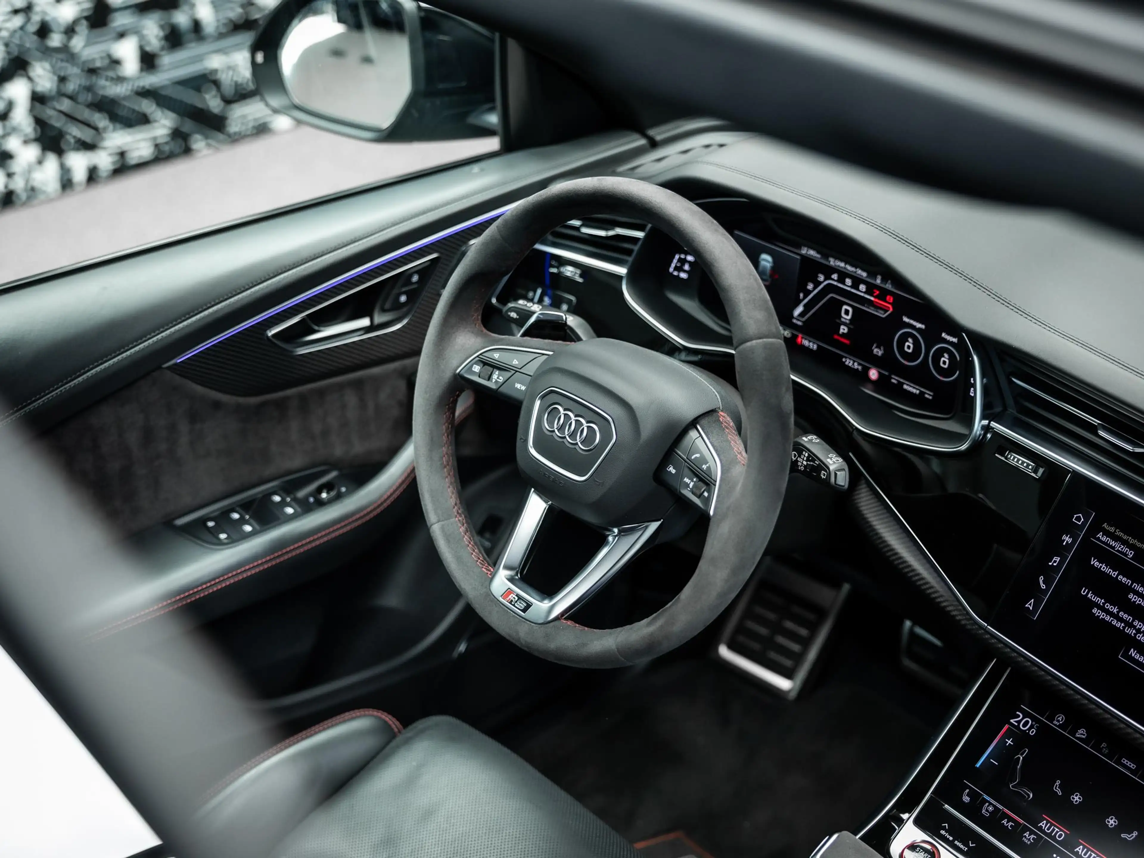 Audi RS Q8 RSQ8 4.0 TFSI quattro Goed uitgevoerde en uiterst — photo 17