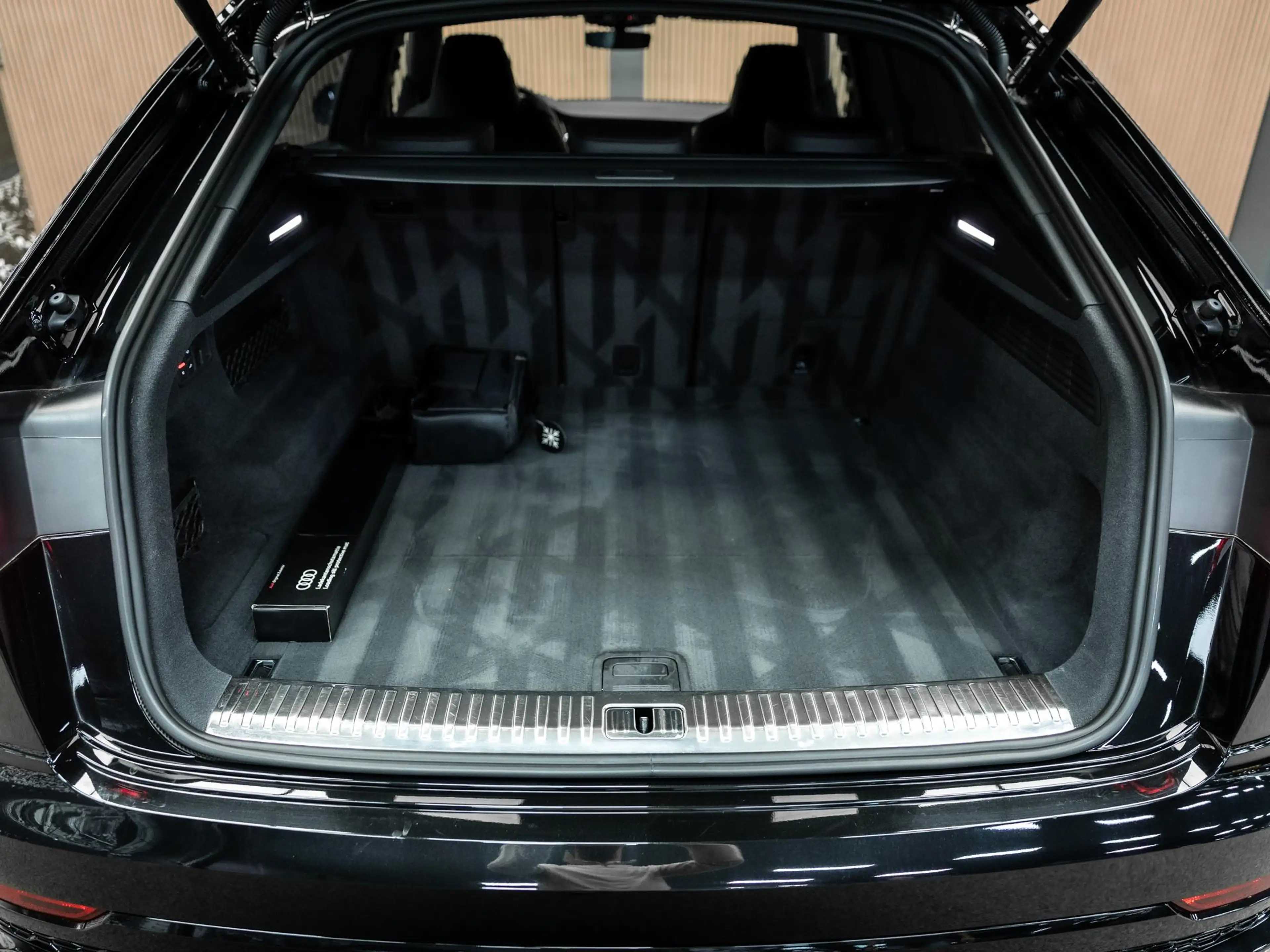 Audi RS Q8 RSQ8 4.0 TFSI quattro Goed uitgevoerde en uiterst — photo 14