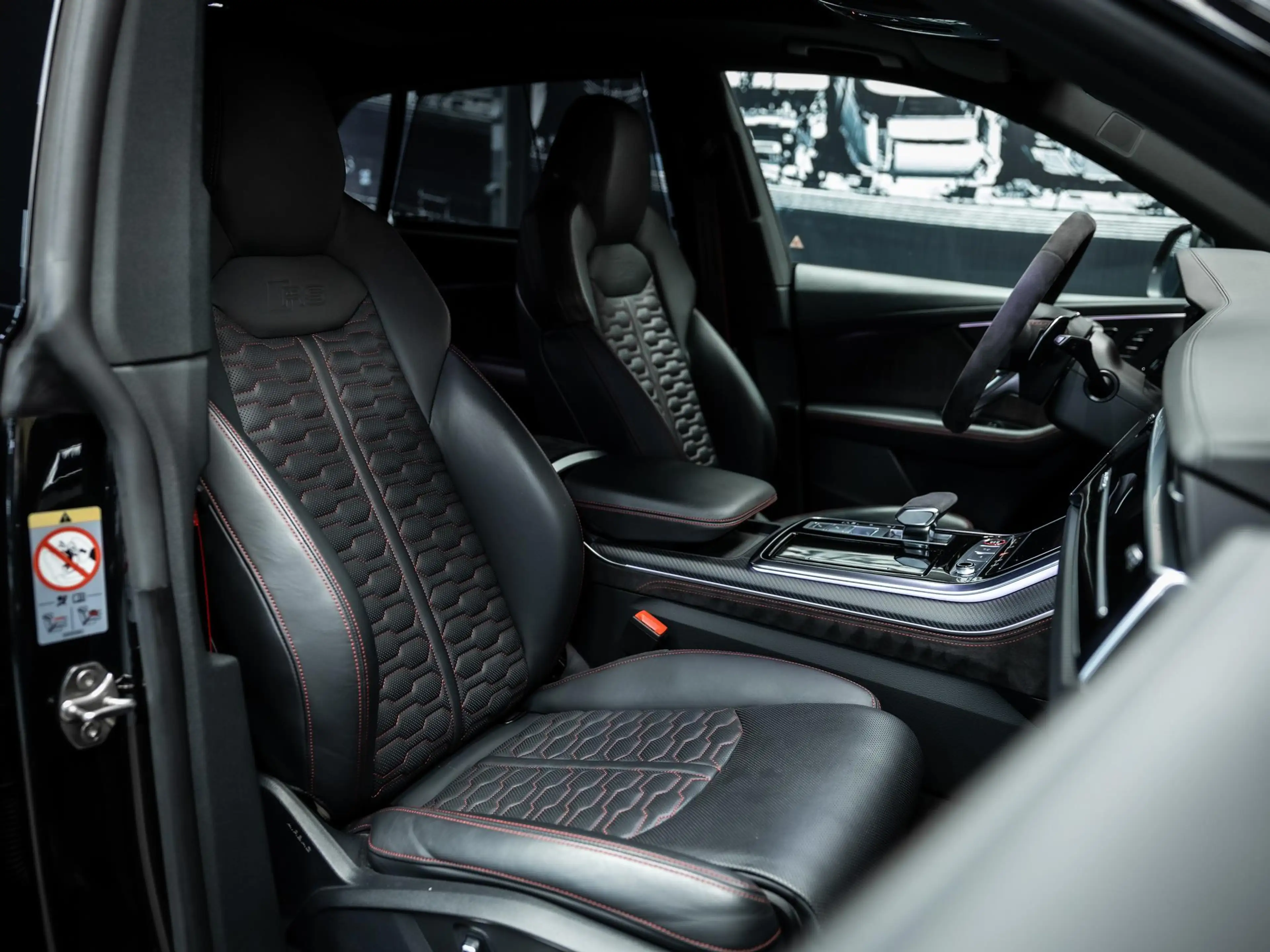 Audi RS Q8 RSQ8 4.0 TFSI quattro Goed uitgevoerde en uiterst — photo 34