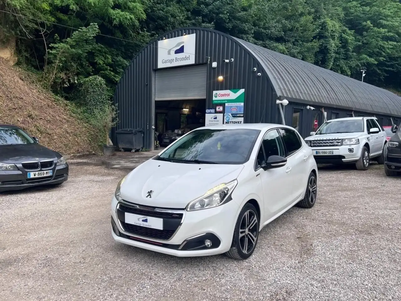 Peugeot 208 1.2i 110cv GT Line 1Ã©re Main