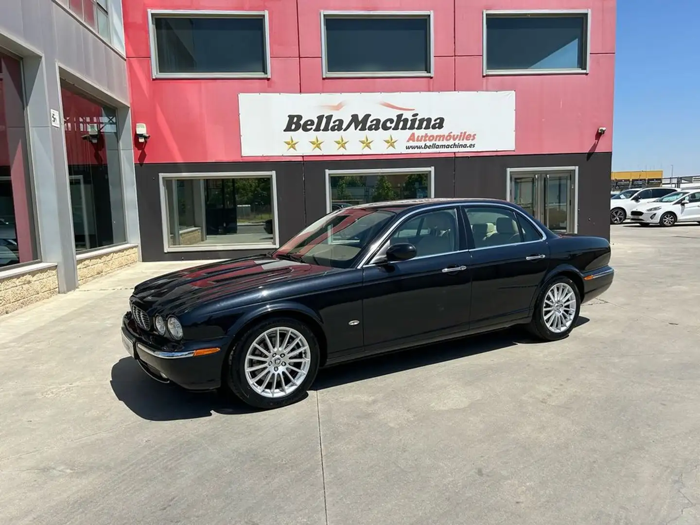 Jaguar XJ XJ6 2.7D V6 Executive Aut. Noir - 2