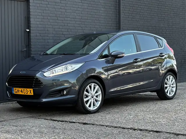 Ford Fiesta view 12