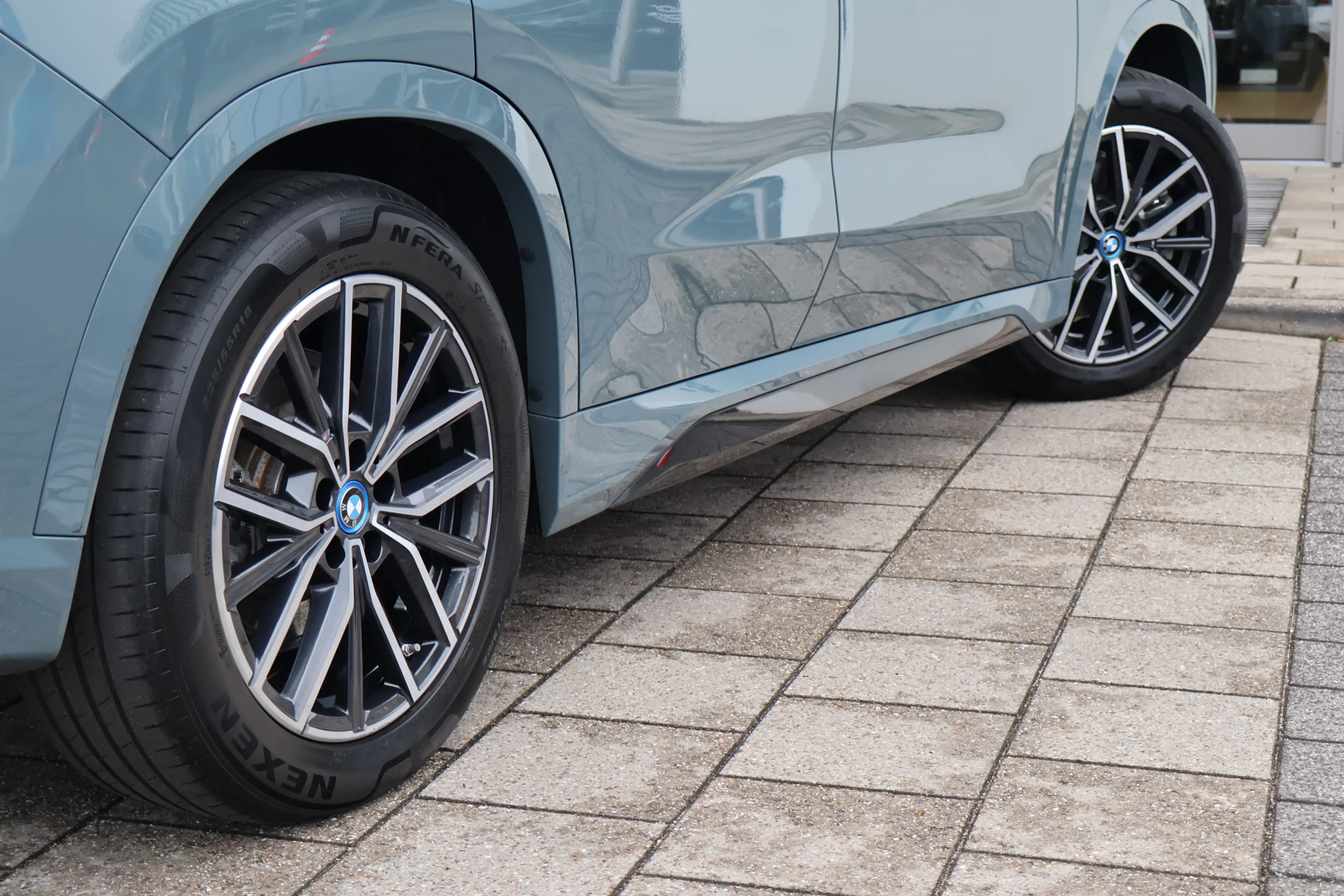 BMW iX1 xDrive30 / Panoramadak / Trekhaak / Sportstoelen / — photo 12
