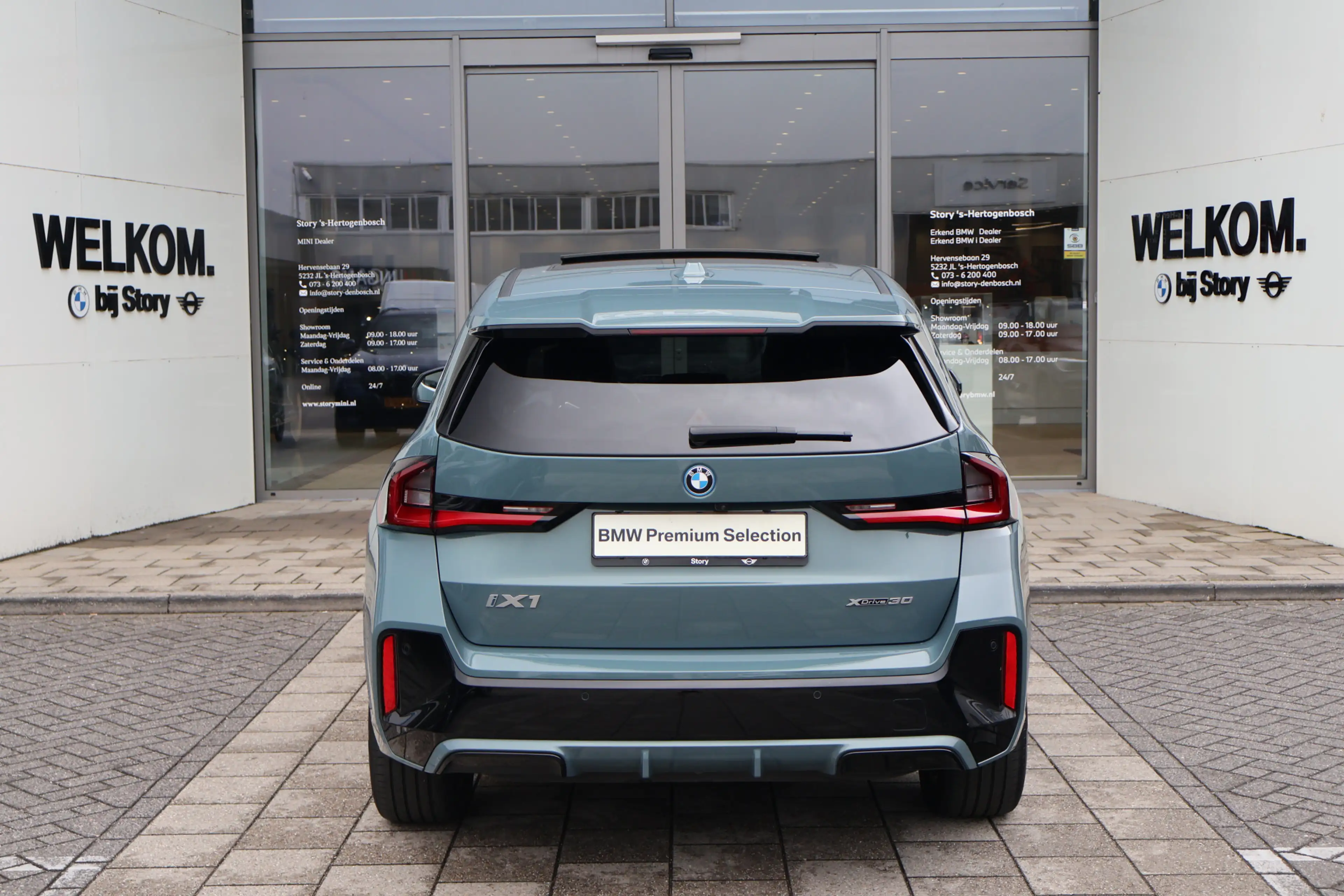 BMW iX1 xDrive30 / Panoramadak / Trekhaak / Sportstoelen / — photo 10
