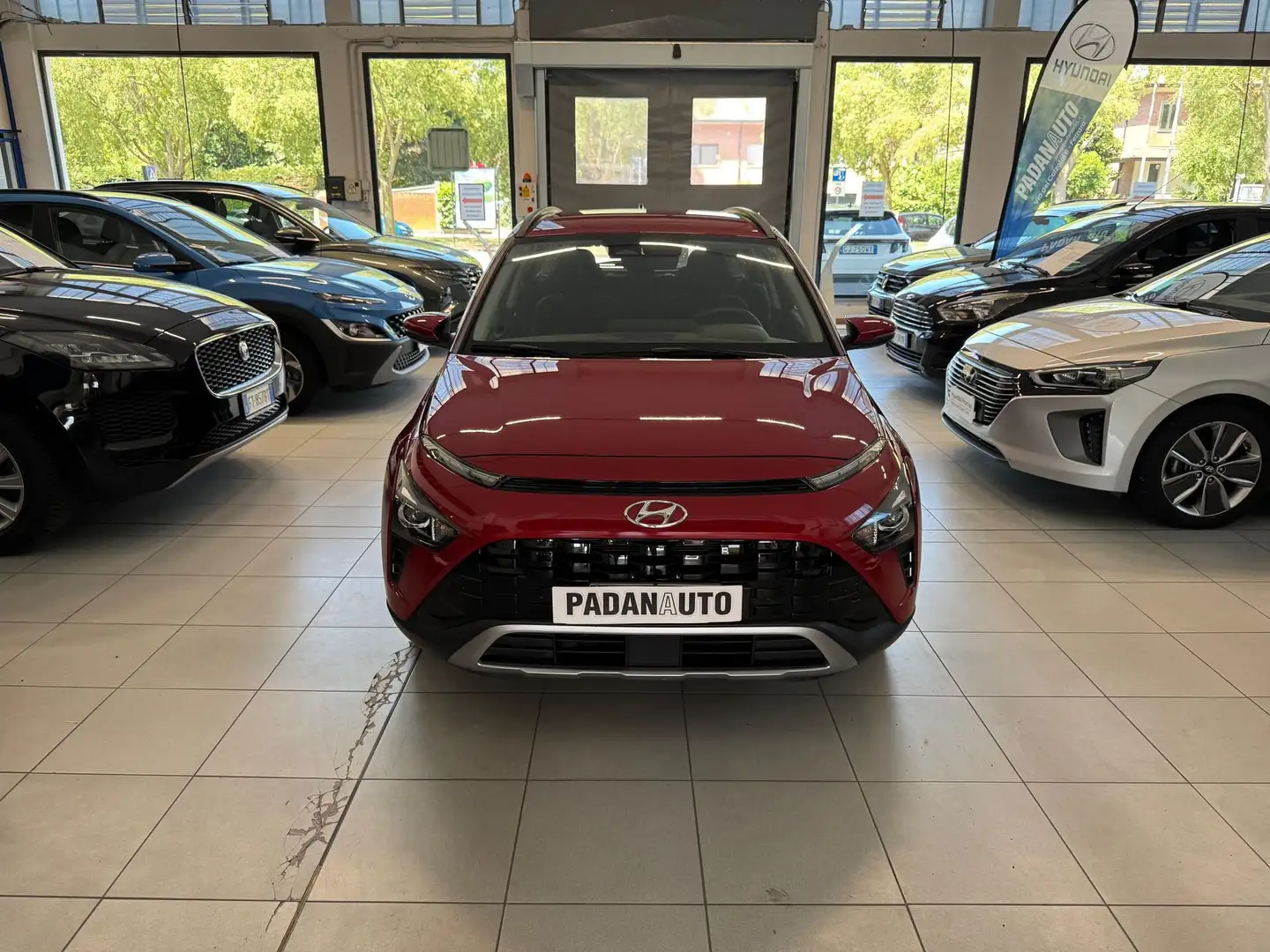 Hyundai BAYON 1.2 MPI MT XLine Rosso - 1