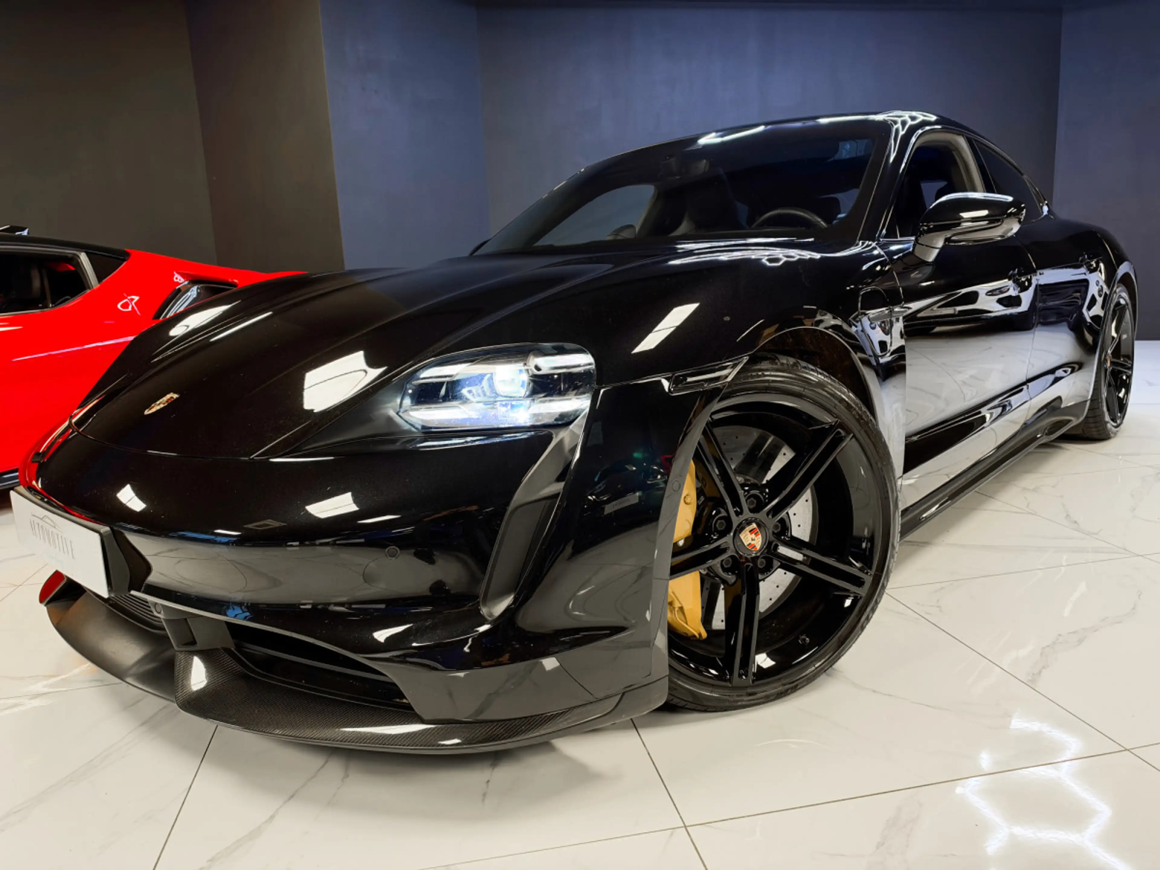 Porsche Taycan TURBO S / APPROVED 2028 / 5 SEATS — photo 8
