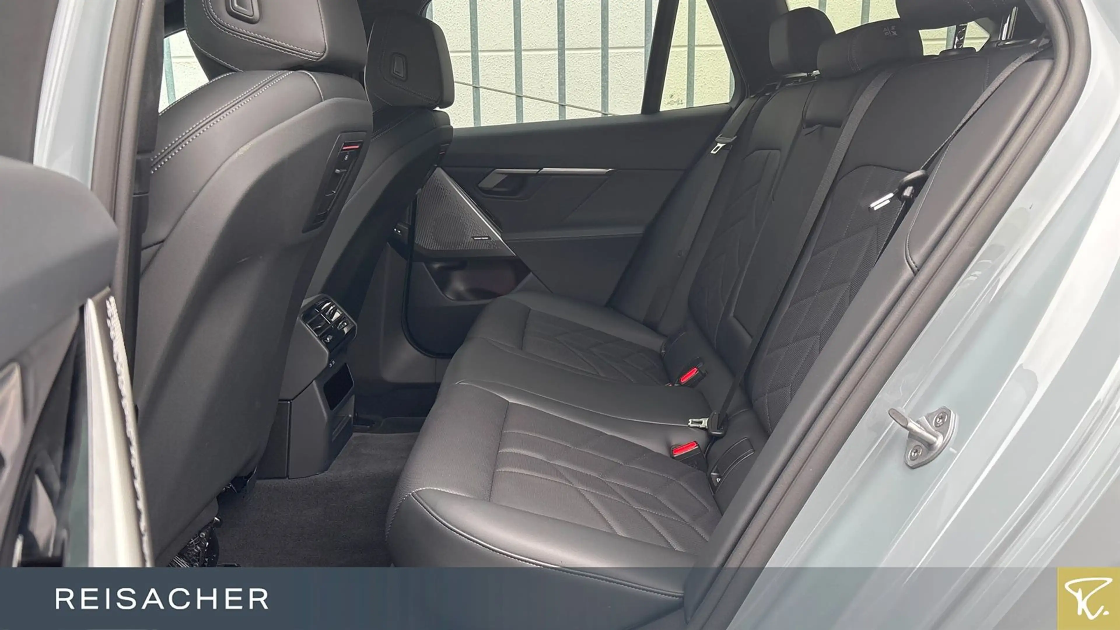 BMW 520 d A xDrive Tou M-Sport,AHK,DAProf,Standhzg — photo 8