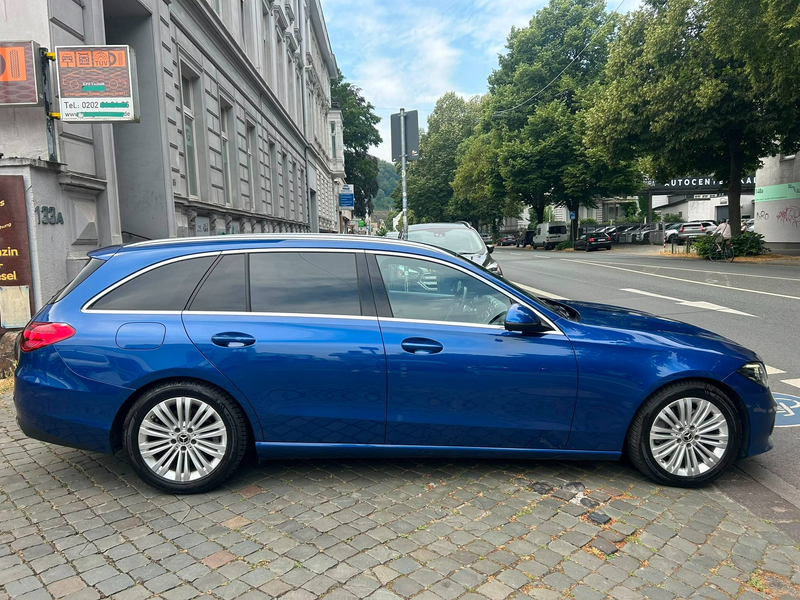 Mercedes-Benz C 200 C 200 dT Avantgarde/Leder/Navi/LED/R-Kamera/1.Hand — photo 6