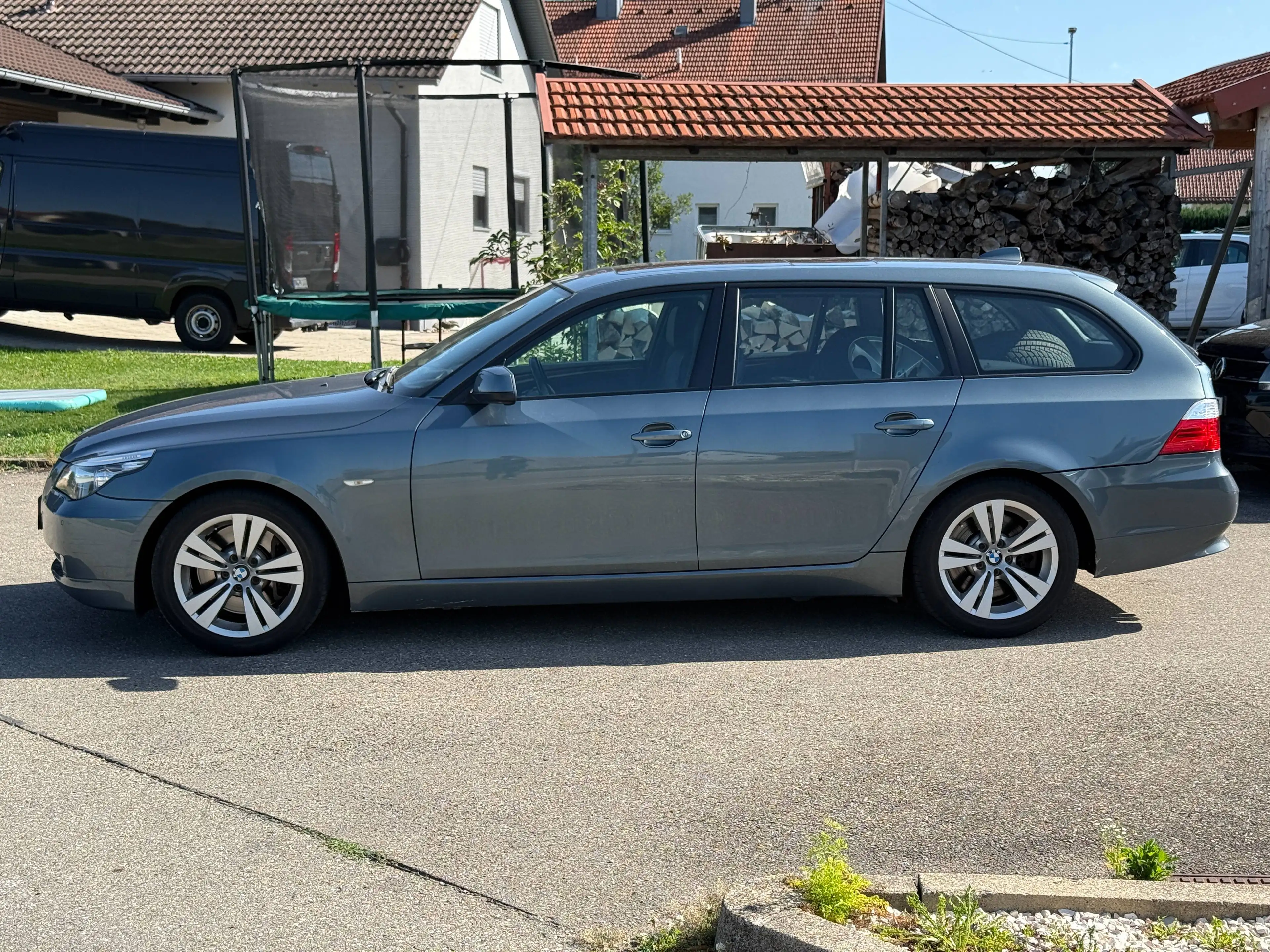 BMW 530 530i Automatik Touring 272 PS 8-fach — photo 4
