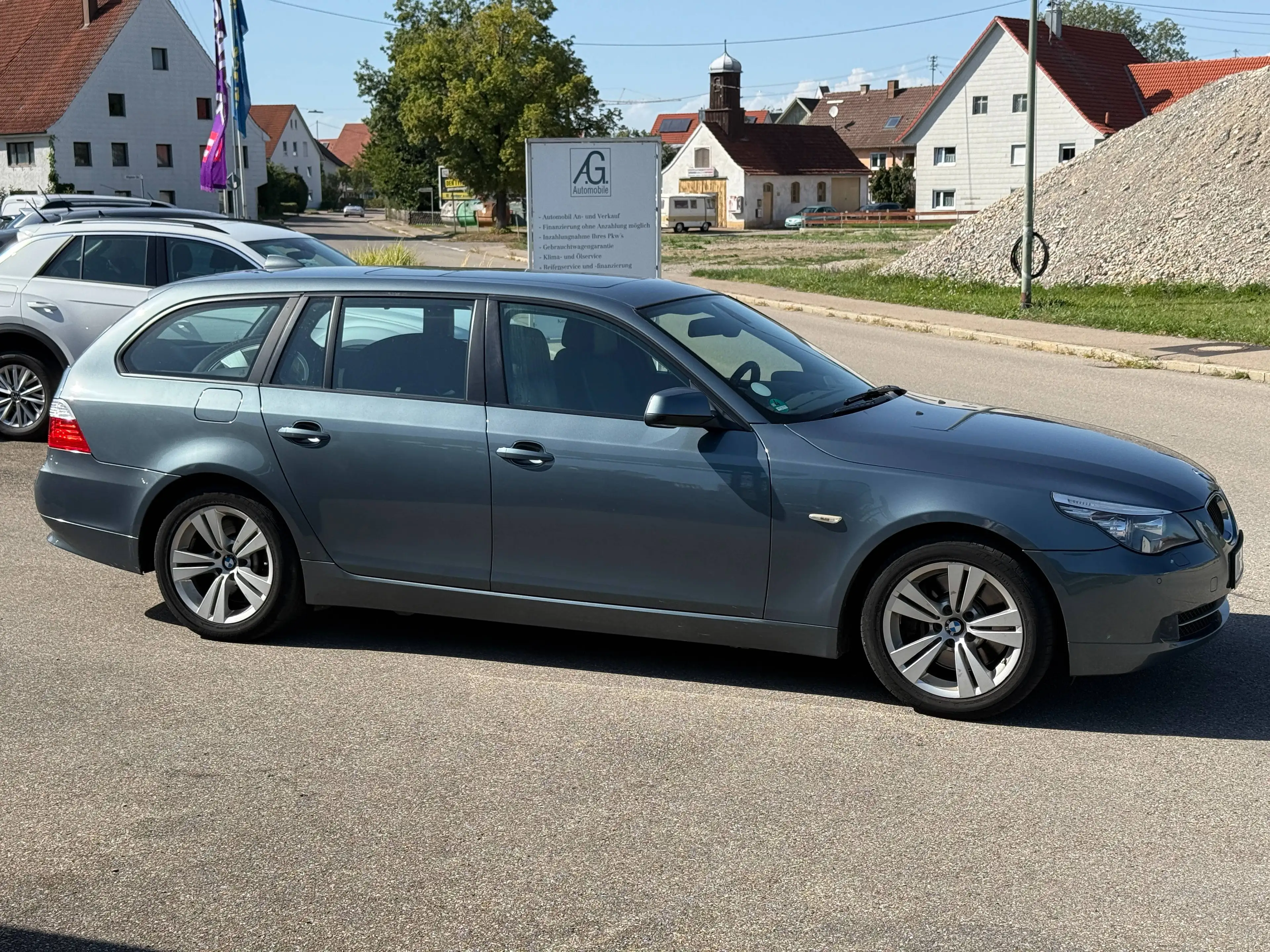 BMW 530 530i Automatik Touring 272 PS 8-fach — photo 8