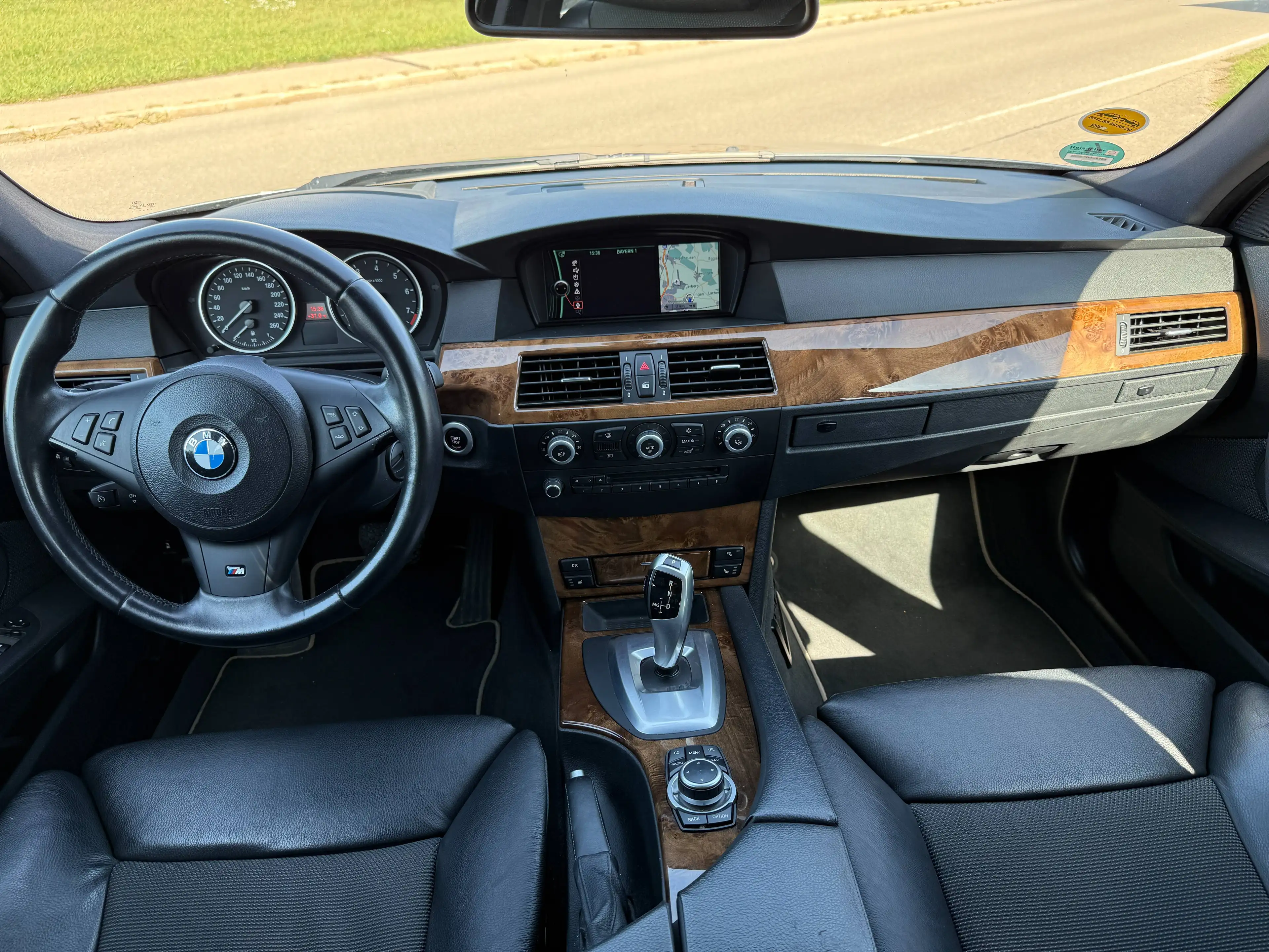 BMW 530 530i Automatik Touring 272 PS 8-fach — photo 14