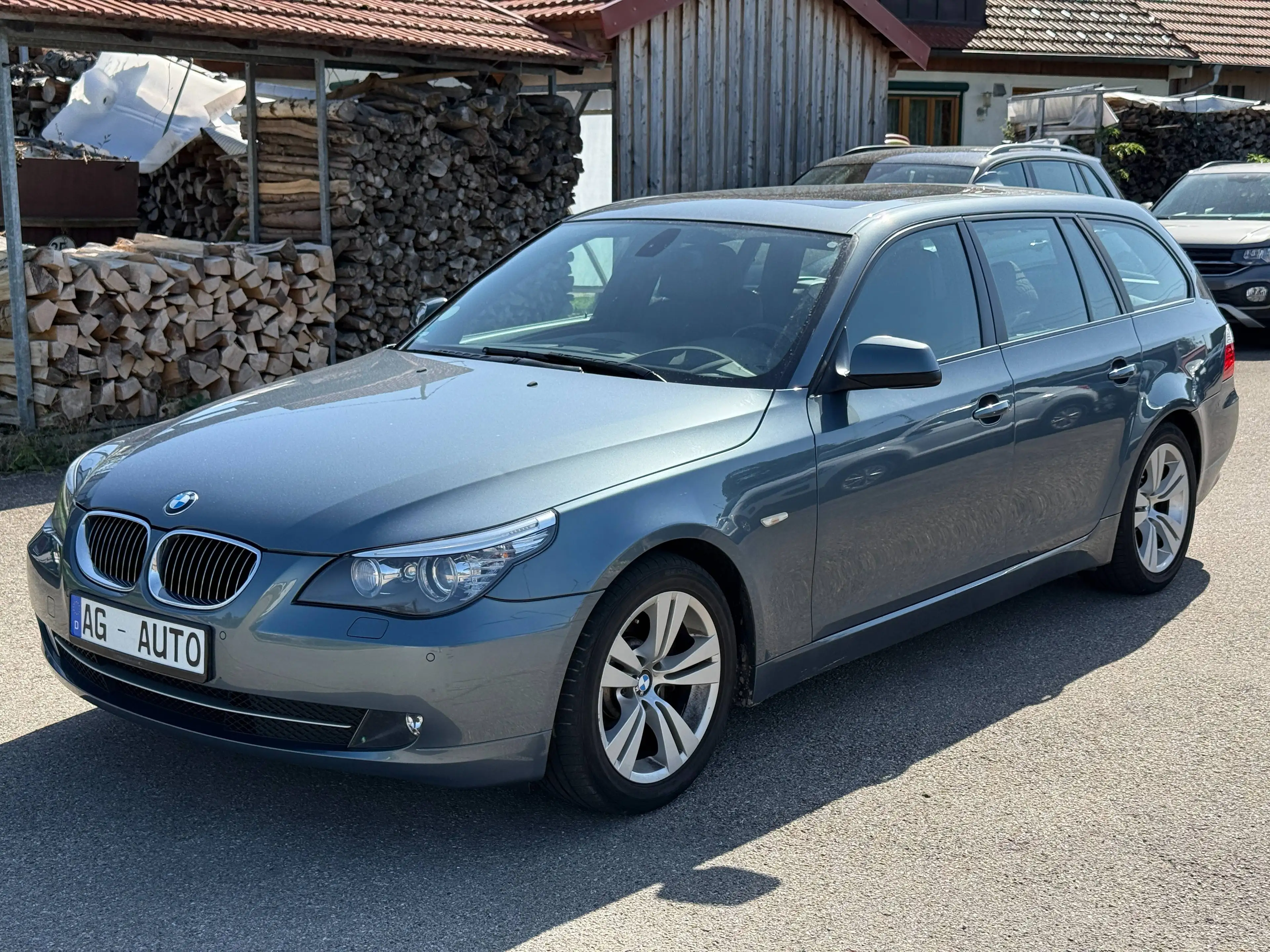 BMW 530 530i Automatik Touring 272 PS 8-fach — photo 3
