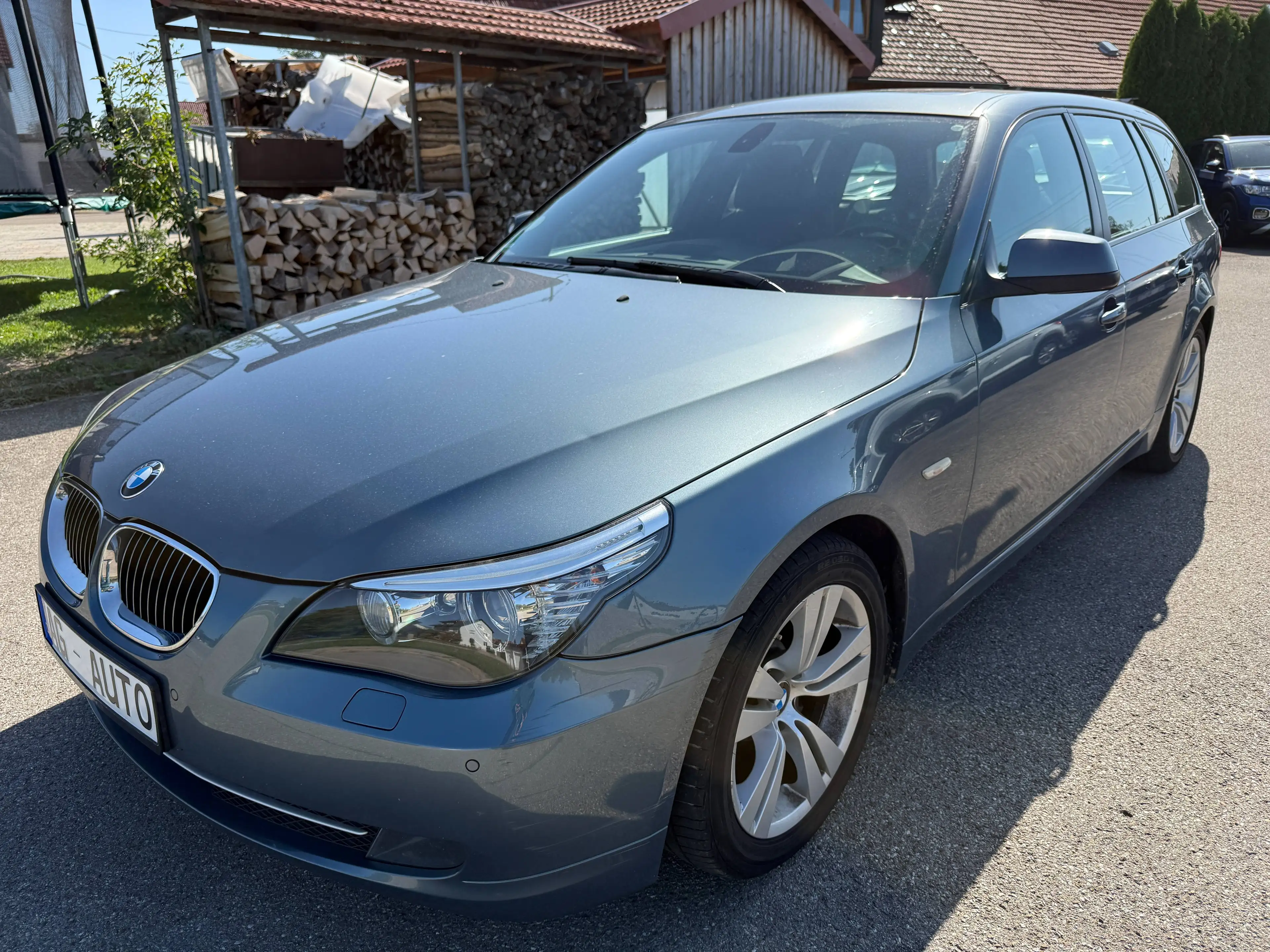 BMW 530 530i Automatik Touring 272 PS 8-fach — photo 11