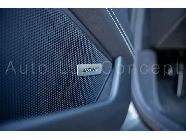 Porsche 911 view 15