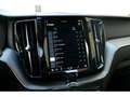 Volvo XC60 T6 Plus Dark Recharge Plug-In Hybrid AWD Grau - thumbnail 17