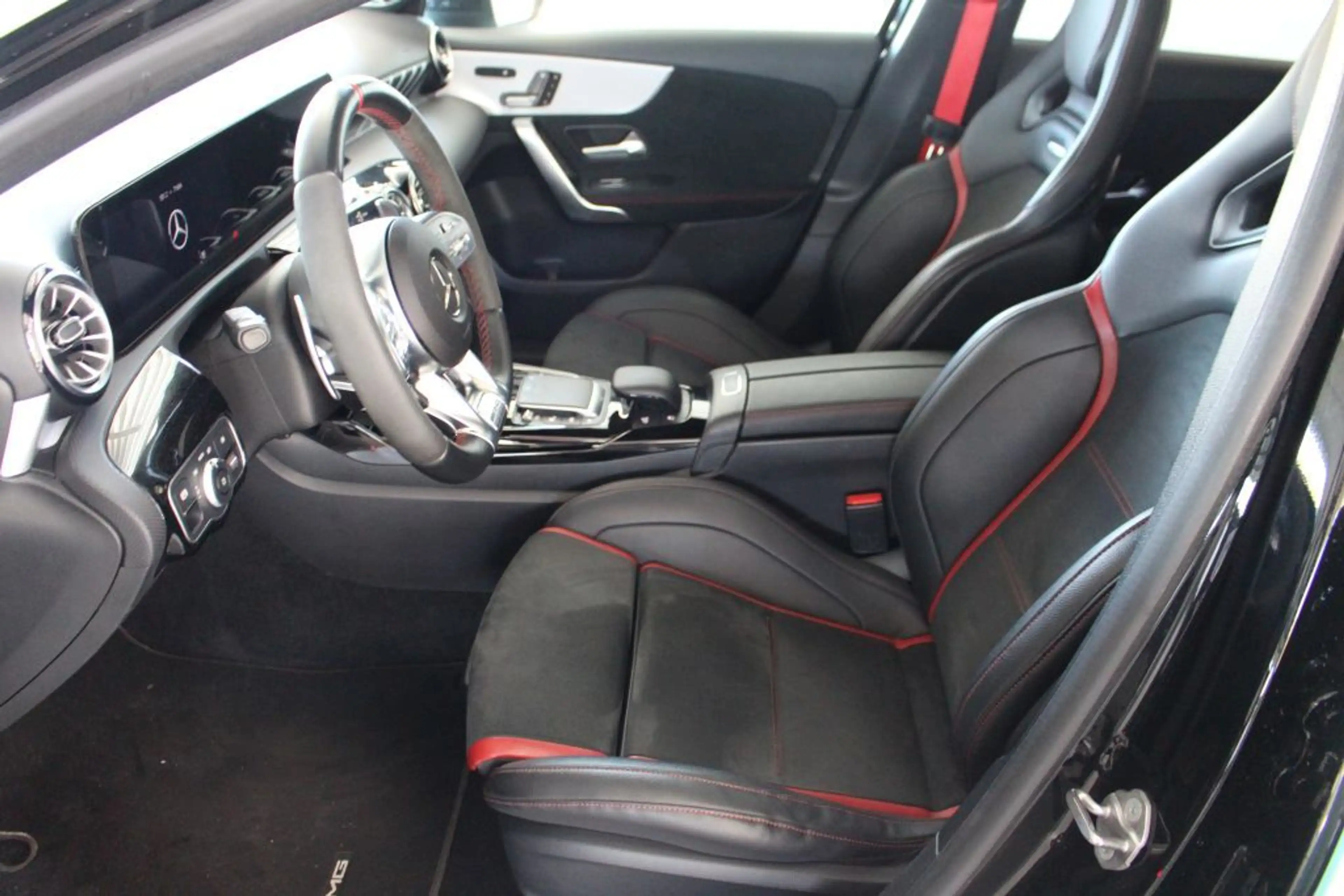 Mercedes-Benz A 45 AMG A 45 S AMG 4M MULTIBEAM Burmester Performance — photo 5