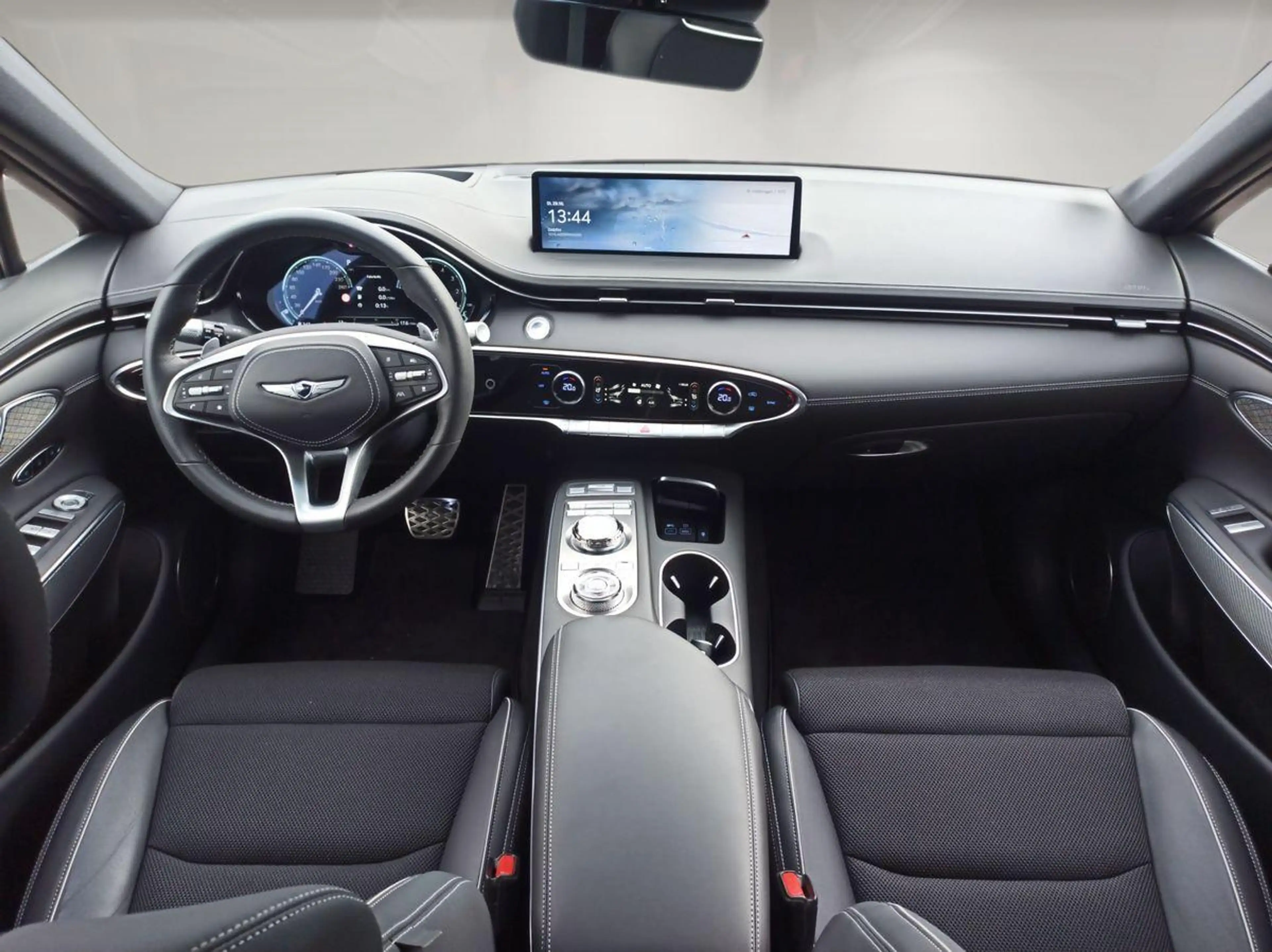 Genesis GV70 Sport 4WD 2.5L / Head-Up-Display /Sitzklima — photo 2