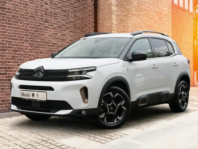 Citroen C5 Aircross view 2