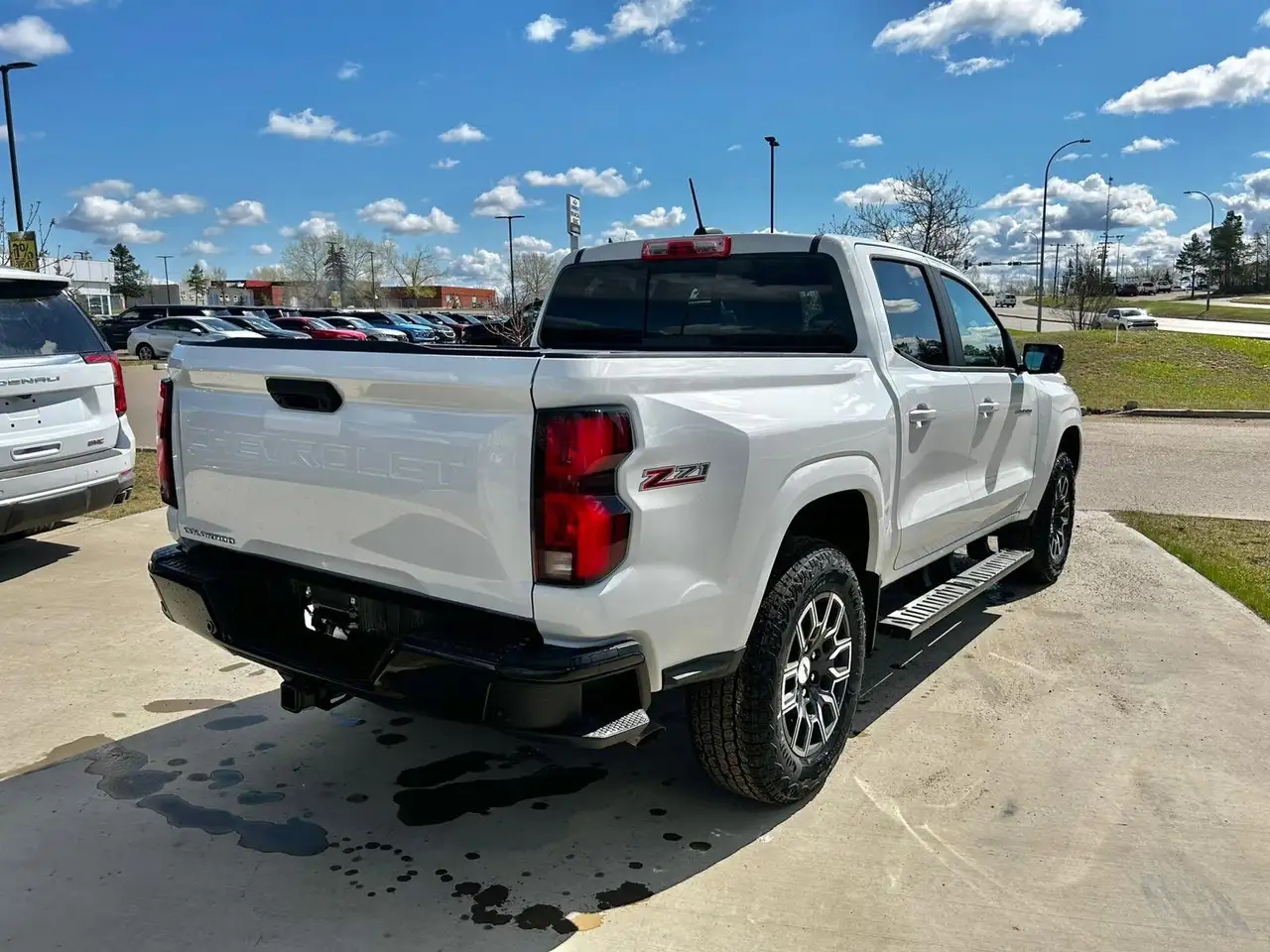 Chevrolet Colorado снимка Chevrolet Colorado
