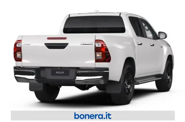 Toyota Hilux view 3