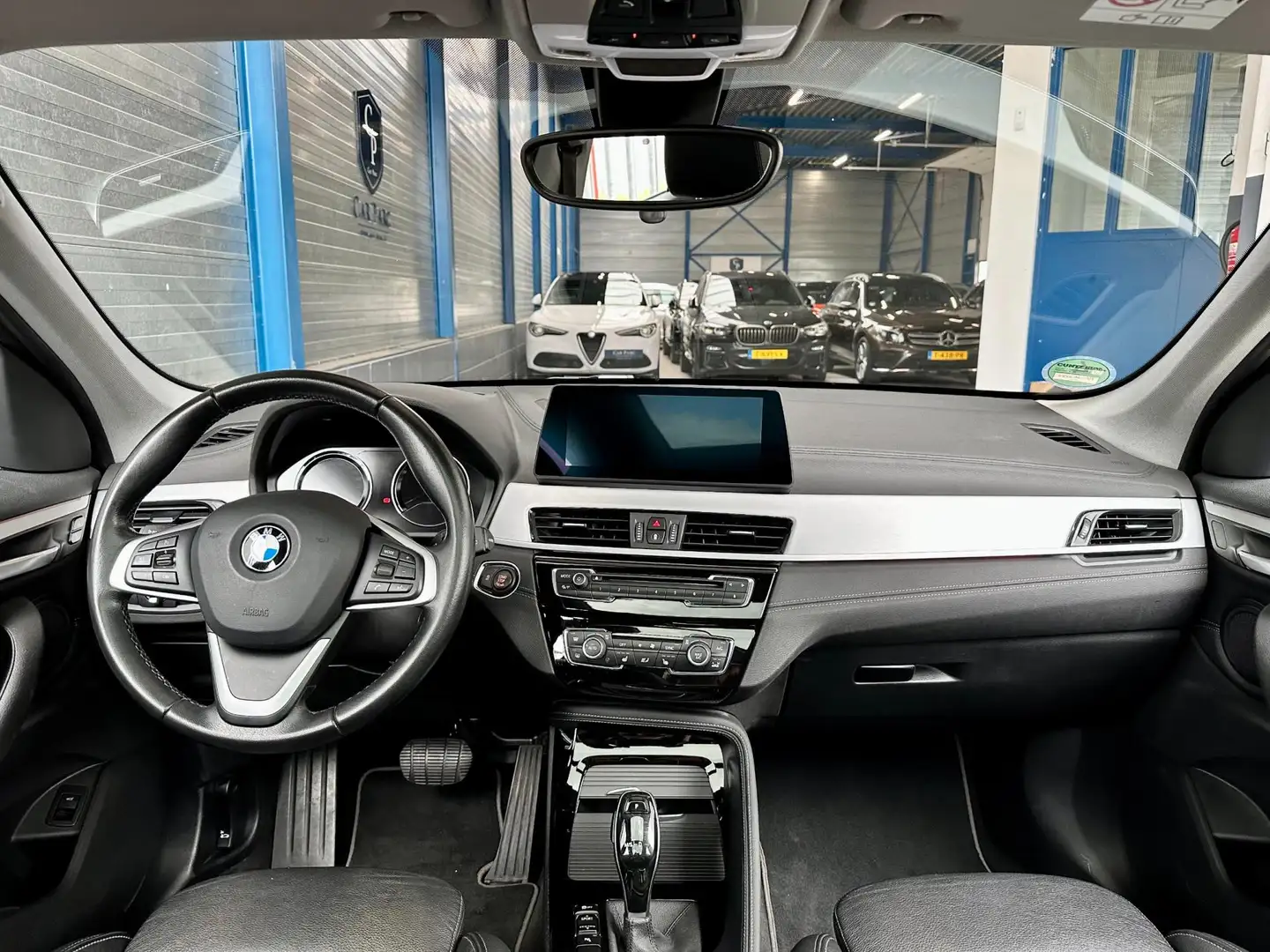 BMW X1 XDrive25i 231+PK Executive M-SPORT/LED/PANO/LEER+S Negro - 2